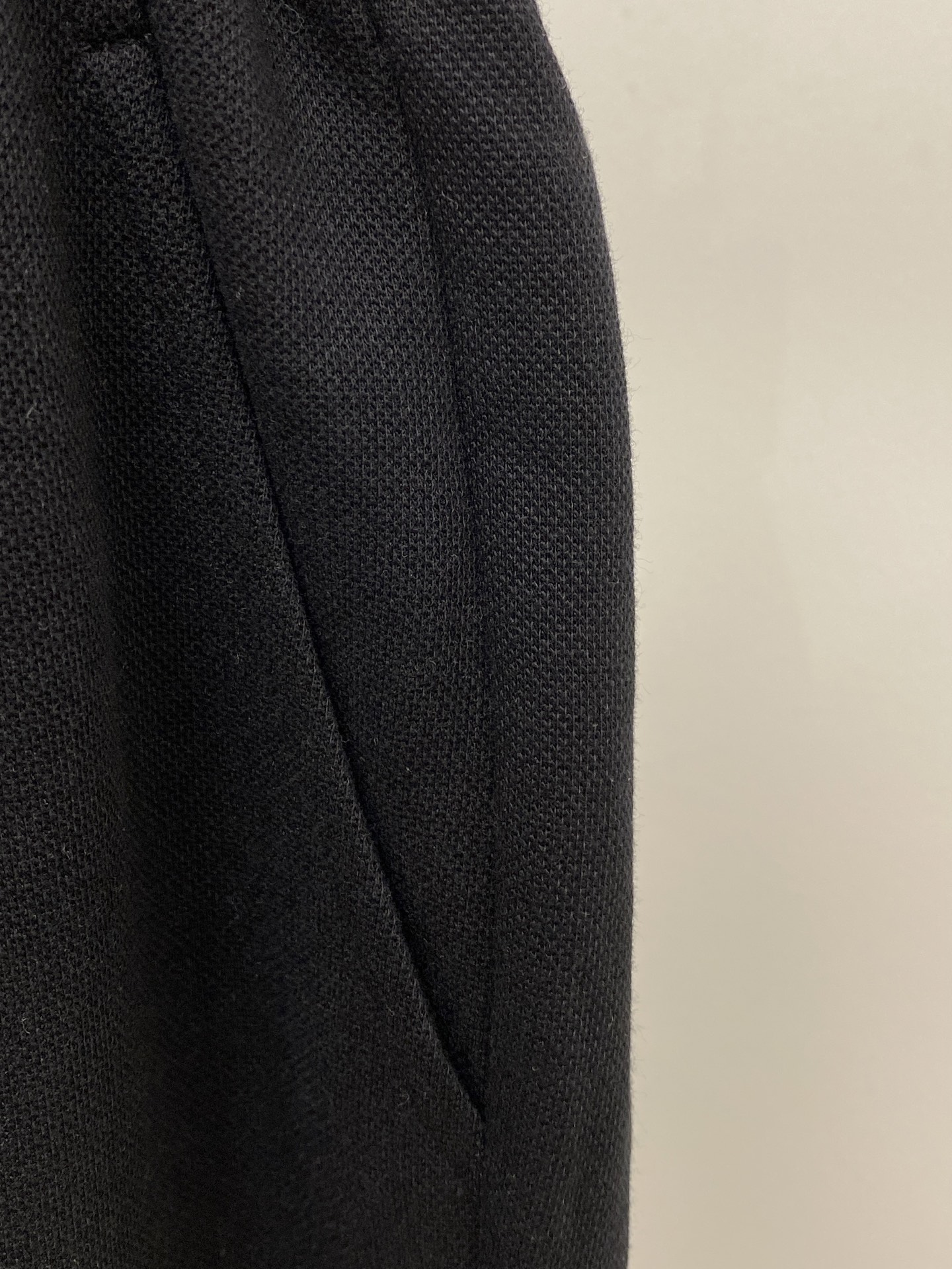 Loro piana、2026爆款休闲短裤 高弹显瘦必爆简约百搭爆款，做工精细，每一针都看得到用心，超多