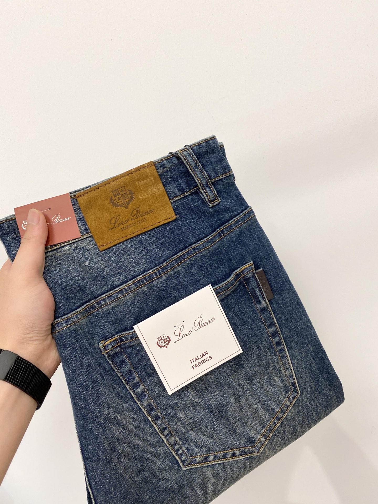 Loro piana、2026最新品，专柜同步有售，原单狠货，水洗休闲牛仔裤，进口原版水洗弹力面料，舒适