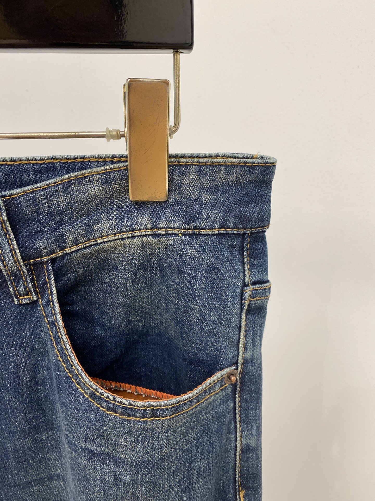 Loro piana、2026最新品，专柜同步有售，原单狠货，水洗休闲牛仔裤，进口原版水洗弹力面料，舒适