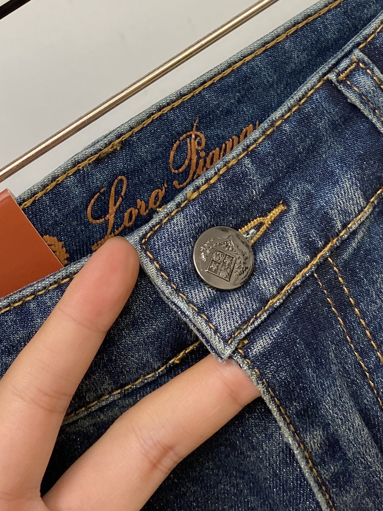 Loro piana、2026最新品，专柜同步有售，原单狠货，水洗休闲牛仔裤，进口原版水洗弹力面料，舒适