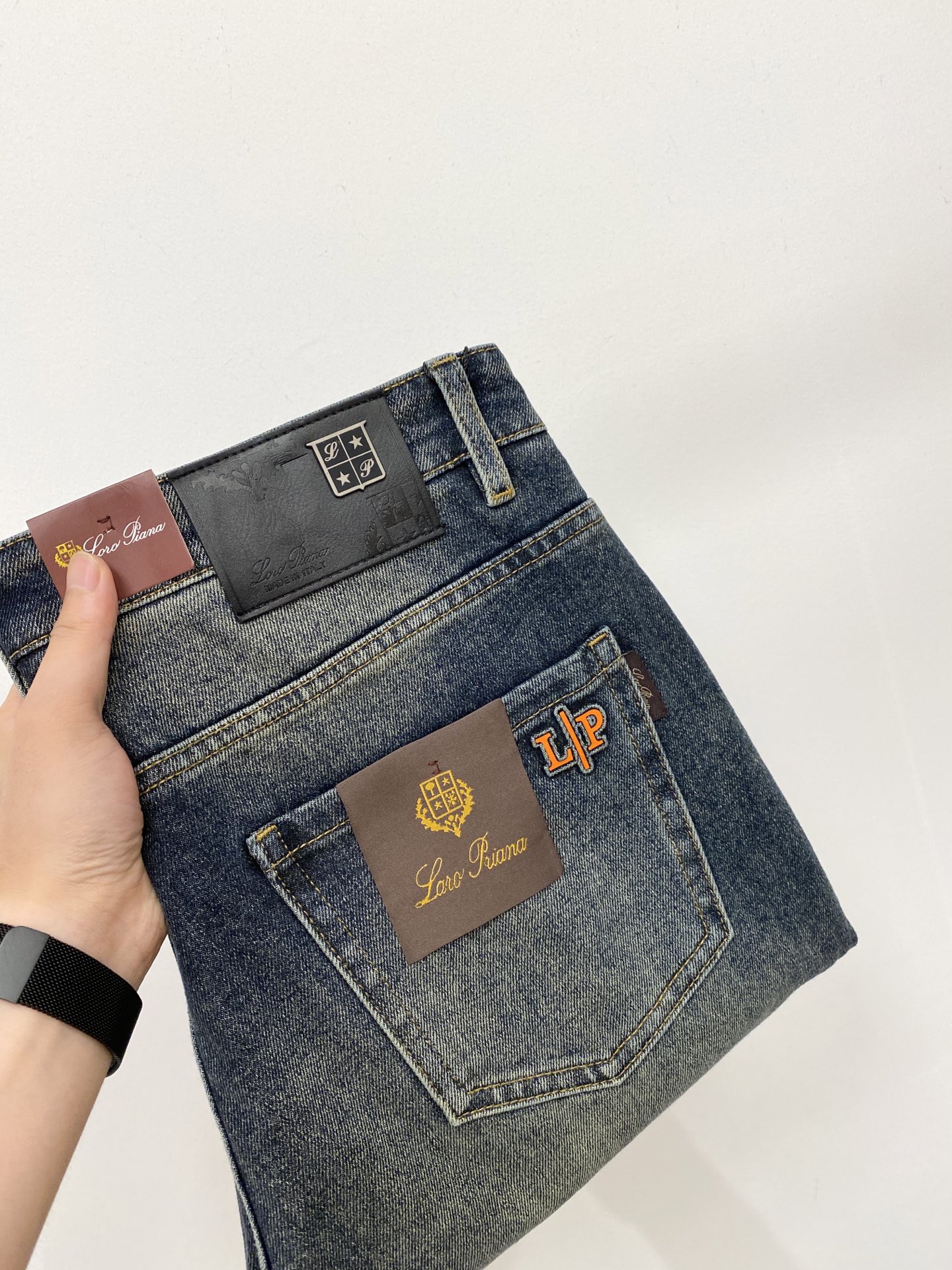 Loro piana、2026最新品，专柜同步有售，原单狠货，水洗休闲牛仔裤，进口原版水洗弹力面料，舒适