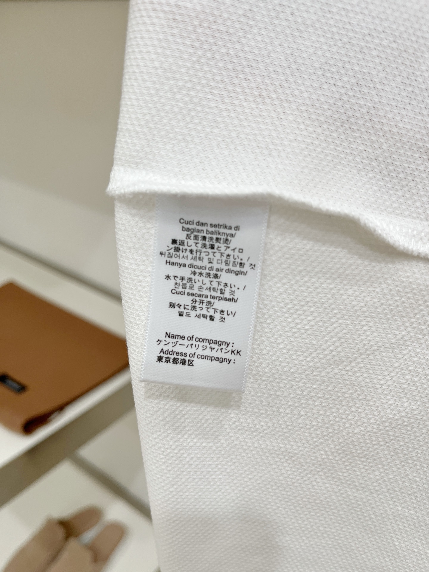 蒙口、2026新品短袖T恤，帅气时尚，胸前刺绣装饰图案logo，简约百搭款。面料棉 不仅挺括，保持潮流的廓形，又穿着舒适