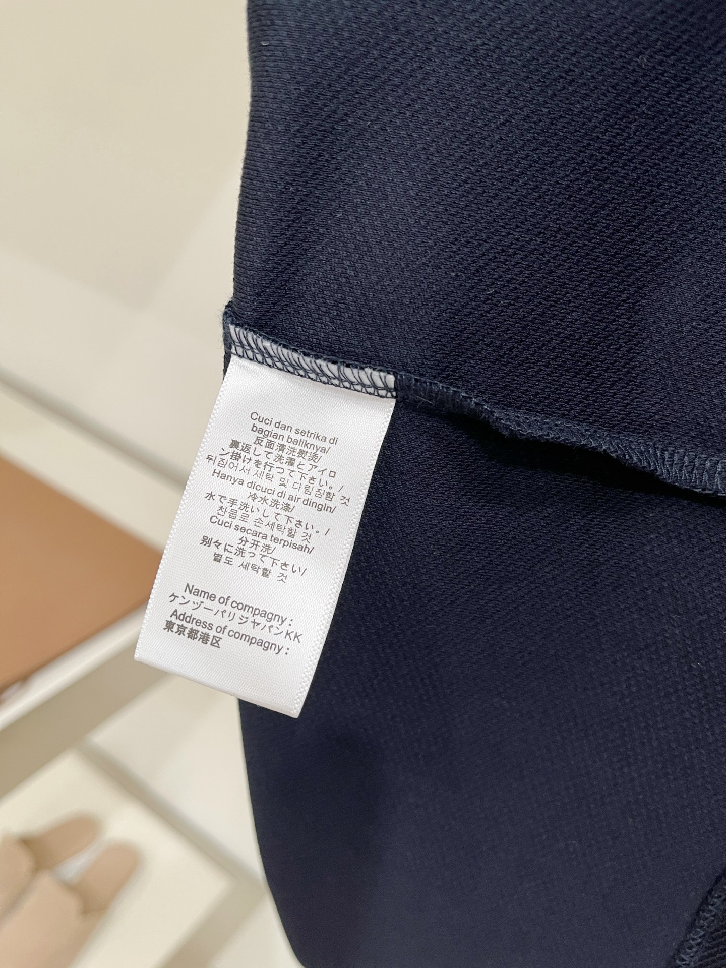 古奇、2026新品短袖T恤，帅气时尚，胸前精致刺绣字母logo，简约百搭款。面料棉 不仅挺括，保持潮流的廓形，又穿着舒适
