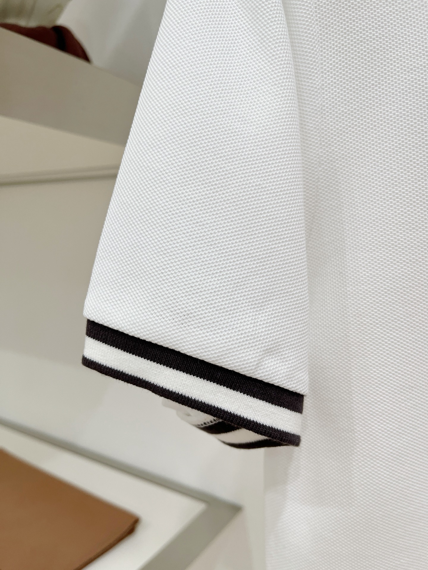 Brunello Cucinelli、2026新品短袖T恤，帅气时尚，胸前精致刺绣图案logo，简约百搭款。面料棉 不仅