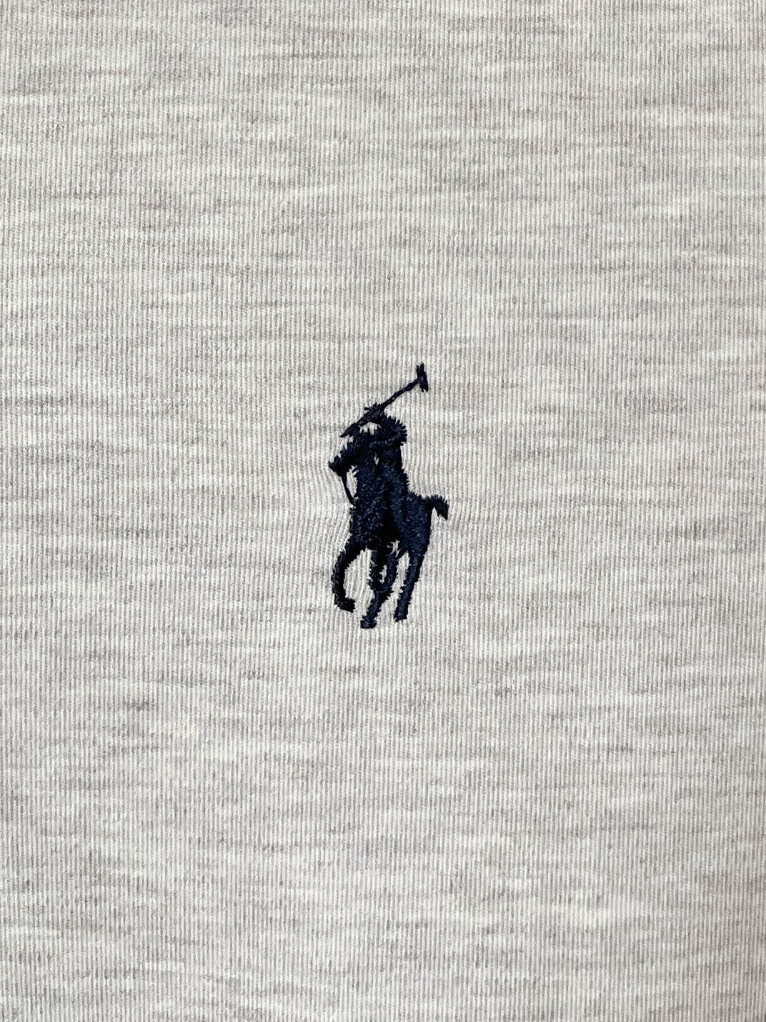 POLO、2026新品短袖T恤，帅气时尚，简约百搭款。胸前精致刺绣图案logo，面料棉 不仅挺括，保持潮流的廓形，又穿着