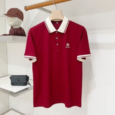 Loro piana、2026新品短袖T恤,帅气时尚,简约百搭款。胸前精致刺绣图案字母logo,面料棉 不仅挺括,保持潮 Loro piana、2026新品短袖T恤,帅气时尚,简约百搭款。胸前精致刺绣图案字母logo,面料棉 不仅挺括,保持潮