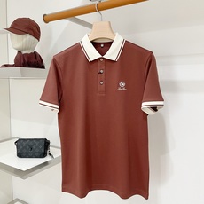 Loro piana、2026新品短袖T恤,帅气时尚,简约百搭款。胸前精致刺绣图案字母logo,面料棉 不仅挺括,保持潮 Loro piana、2026新品短袖T恤,帅气时尚,简约百搭款。胸前精致刺绣图案字母logo,面料棉 不仅挺括,保持潮