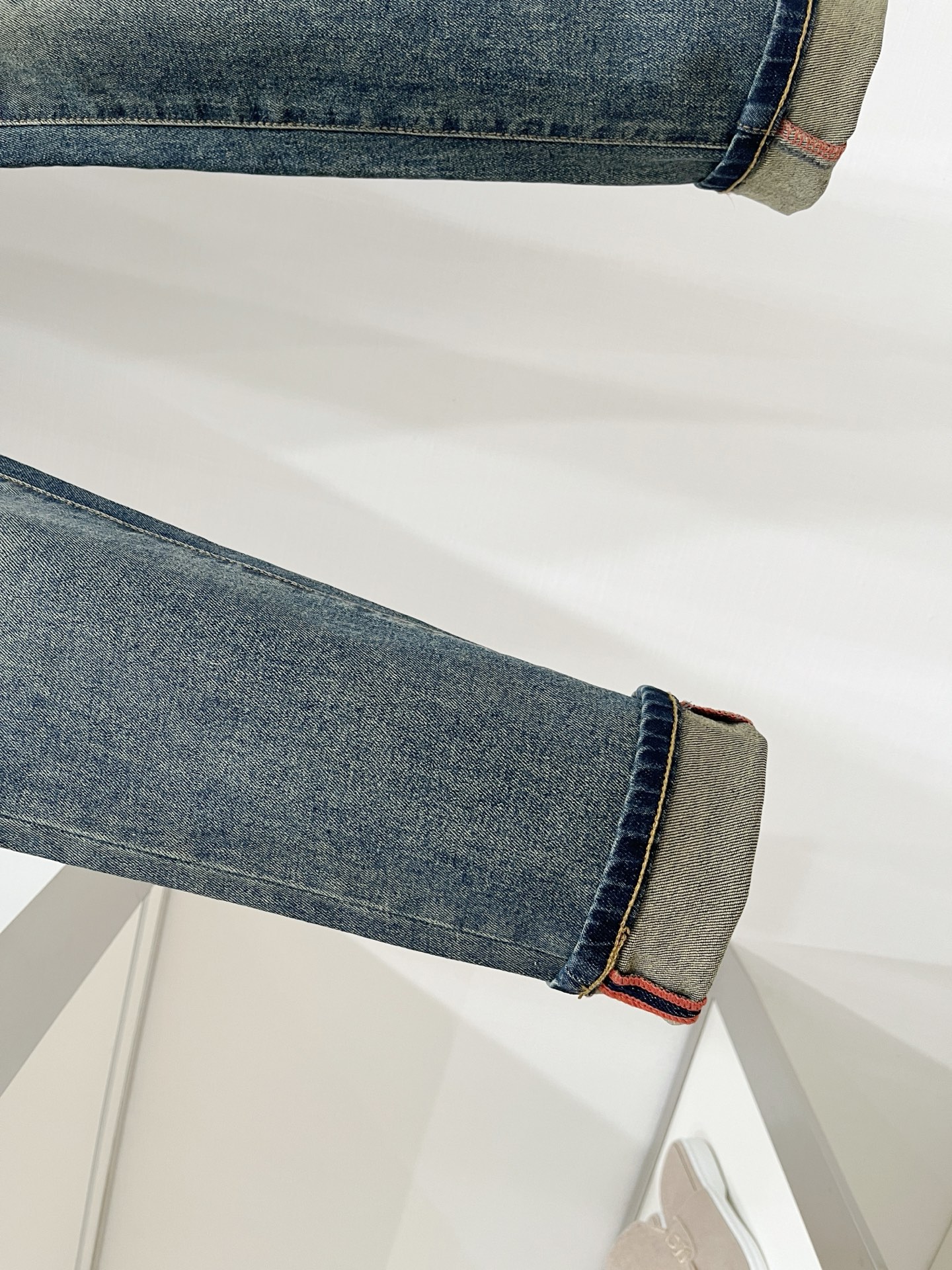 DSQUARED2、2026最新品，专柜同步有售，原单狠货，水洗休闲牛仔裤，进口原版水洗弹力面料，舒适有弹性，原版五金辅