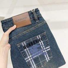 巴宝莉、2026最新品,专柜同步有售,原单狠货,水洗休闲牛仔裤,进口原版水洗弹力面料,舒适有弹性,原版五金辅料装饰log 巴宝莉、2026最新品,专柜同步有售,原单狠货,水洗休闲牛仔裤,进口原版水洗弹力面料,舒适有弹性,原版五金辅料装饰log