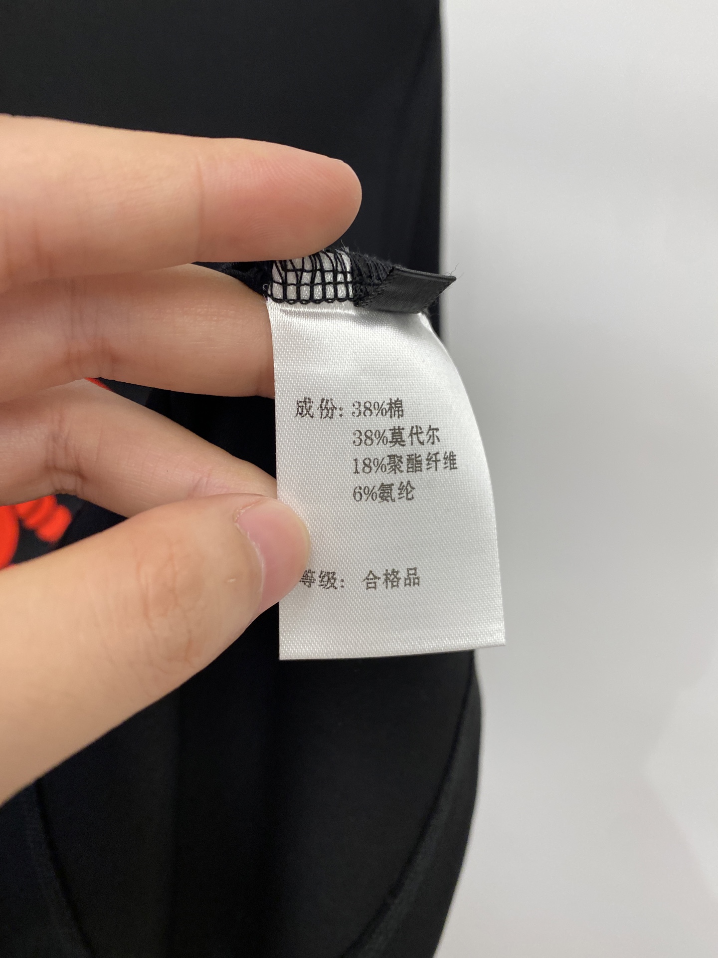古奇、2026新品短袖T恤，帅气时尚，胸前顶级印胶字母图案logo，简约百搭款。面料棉 不仅挺括，保持潮流的廓形，又穿着