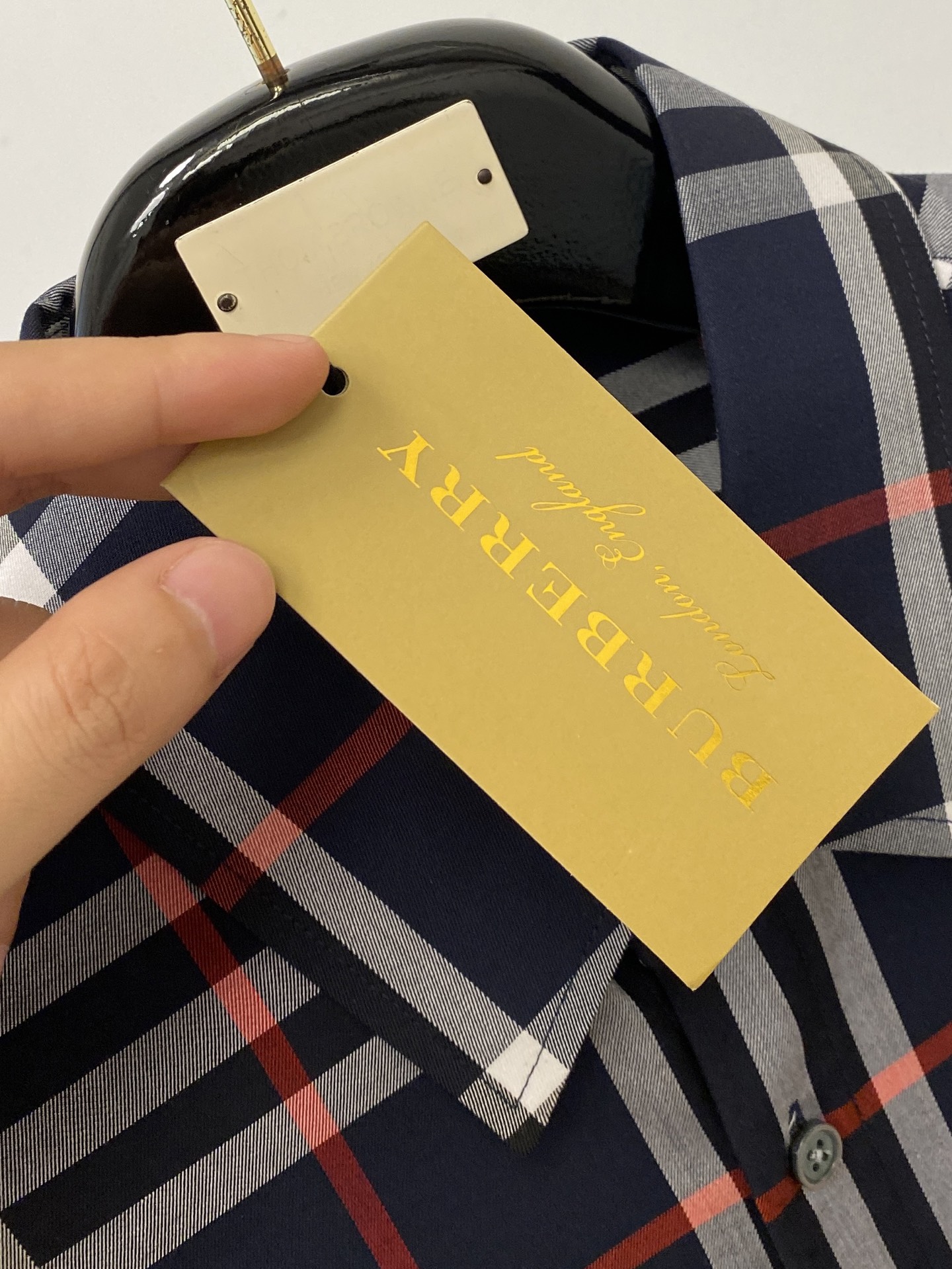 巴宝莉、2026新品短袖衬衫，时尚帅气，简约百搭款，定制原版面料，不仅挺括，保持潮流的廓形，又穿着舒适，纱织更细腻，码数