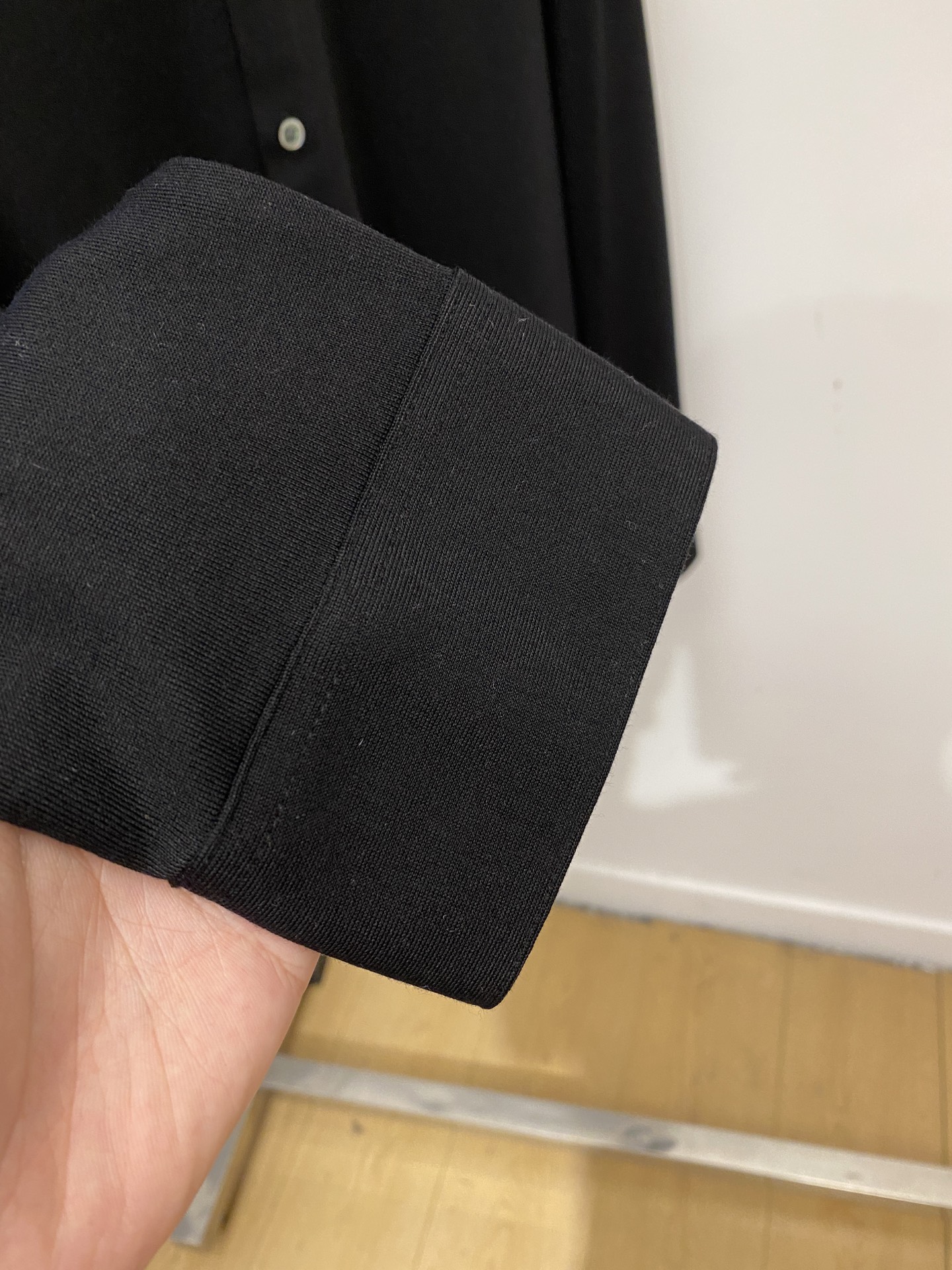 Loro Piana、2026新品衬衫外套，时尚帅气，简约百搭款，胸前精致刺绣图案logo，定制原版面料，不仅挺括，保持