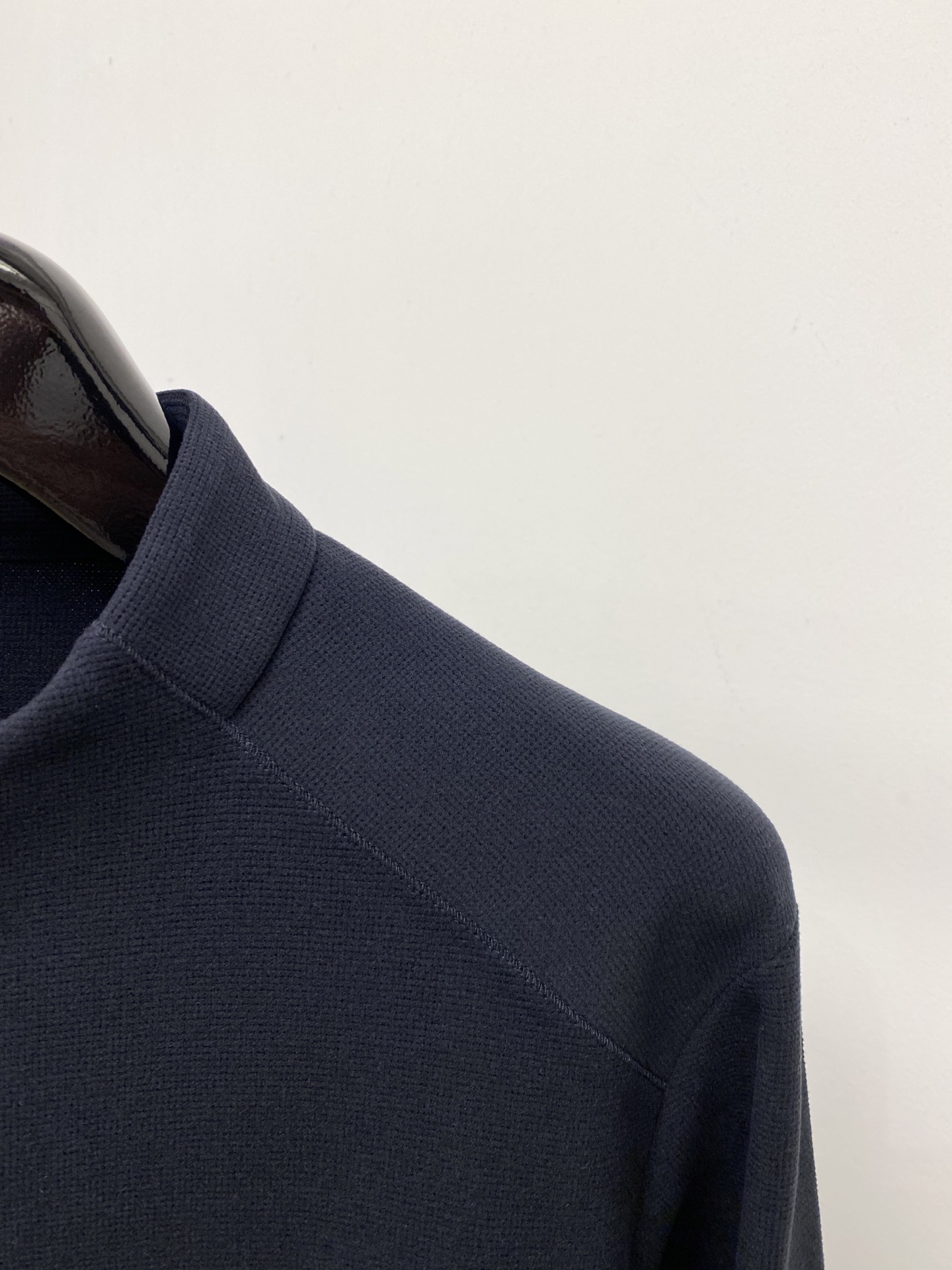 Brunello Cucinelli、2026新品长袖卫衣，时尚帅气，简约百搭款，胸前精致刺绣图案logo，定制原版面料