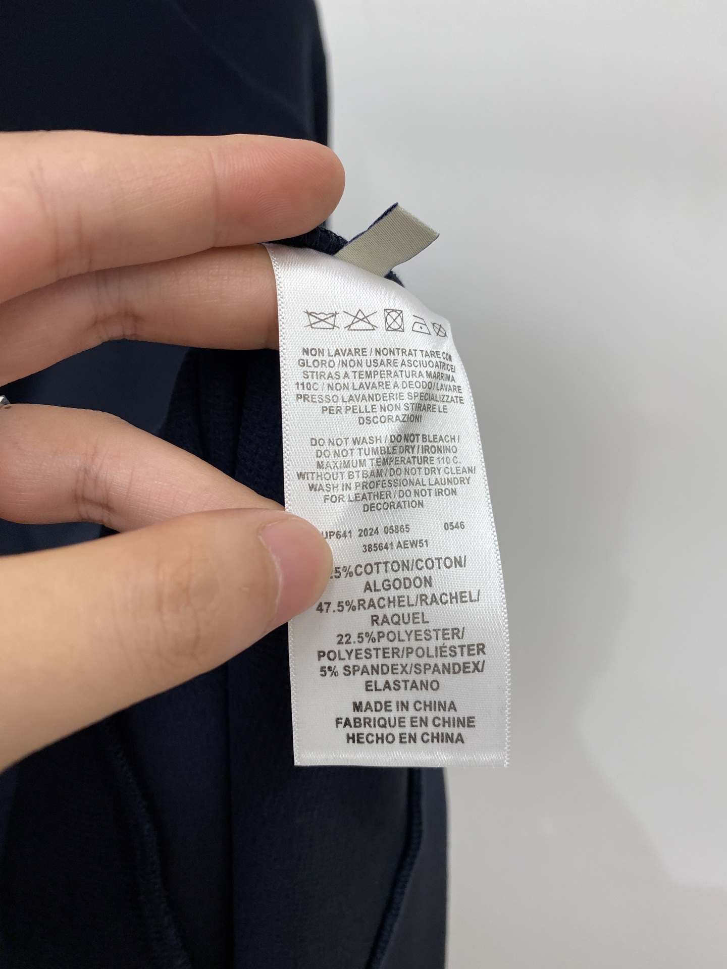 Brunello Cucinelli、2026新品长袖卫衣，时尚帅气，简约百搭款，胸前精致刺绣图案logo，定制原版面料