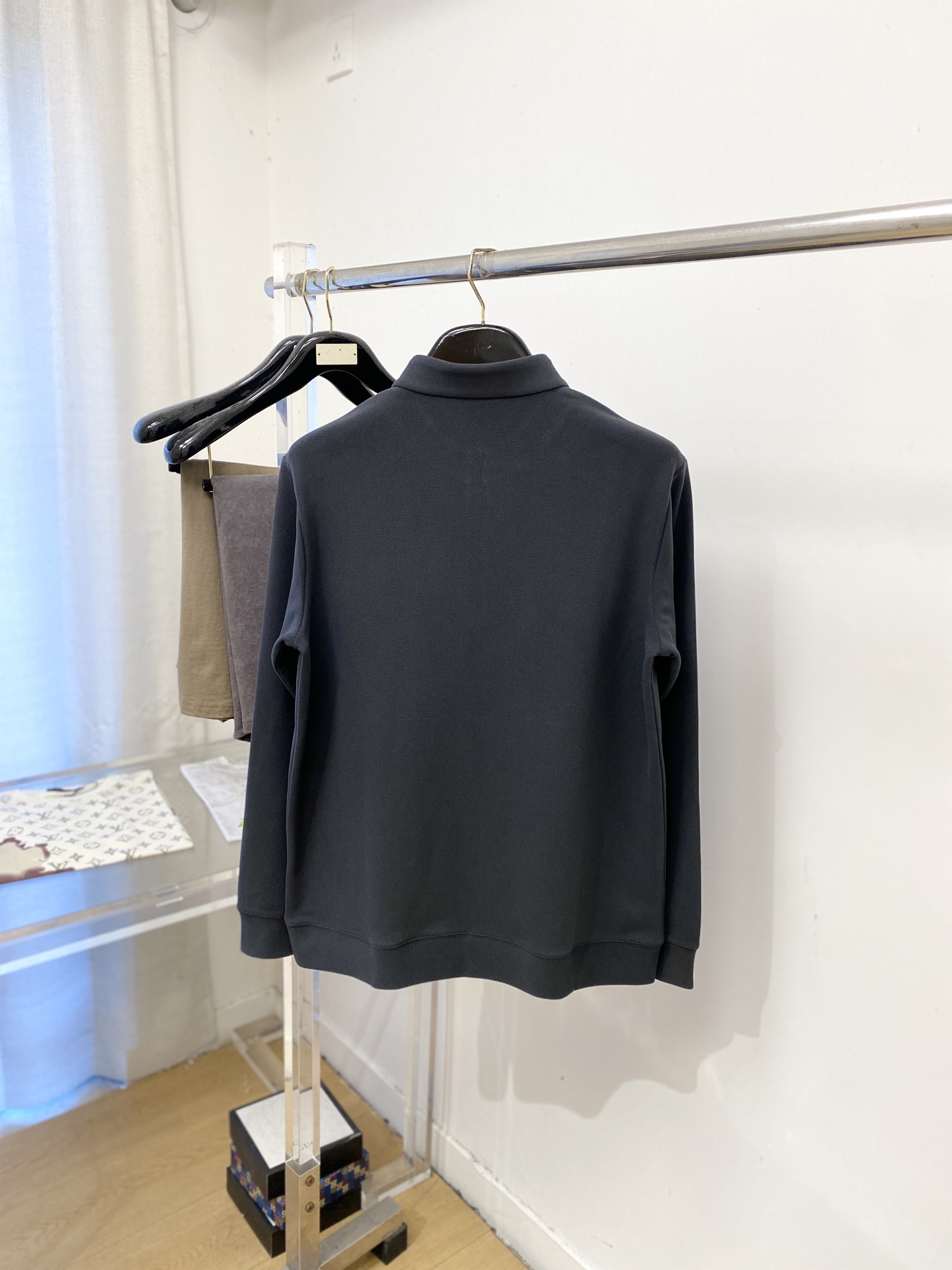 Brunello Cucinelli、2026新品长袖卫衣，时尚帅气，简约百搭款，胸前精致刺绣图案logo，定制原版面料