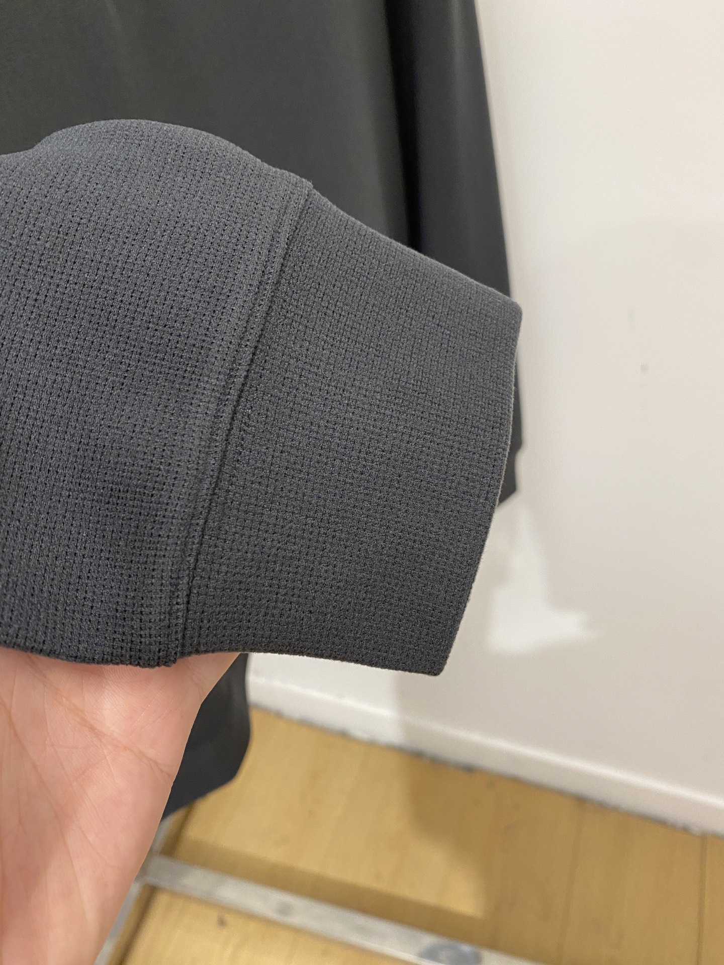 Brunello Cucinelli、2026新品长袖卫衣，时尚帅气，简约百搭款，胸前精致刺绣图案logo，定制原版面料