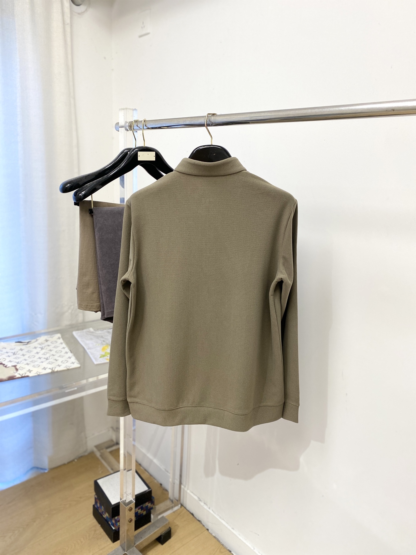 Brunello Cucinelli、2026新品长袖卫衣，时尚帅气，简约百搭款，胸前精致刺绣图案logo，定制原版面料