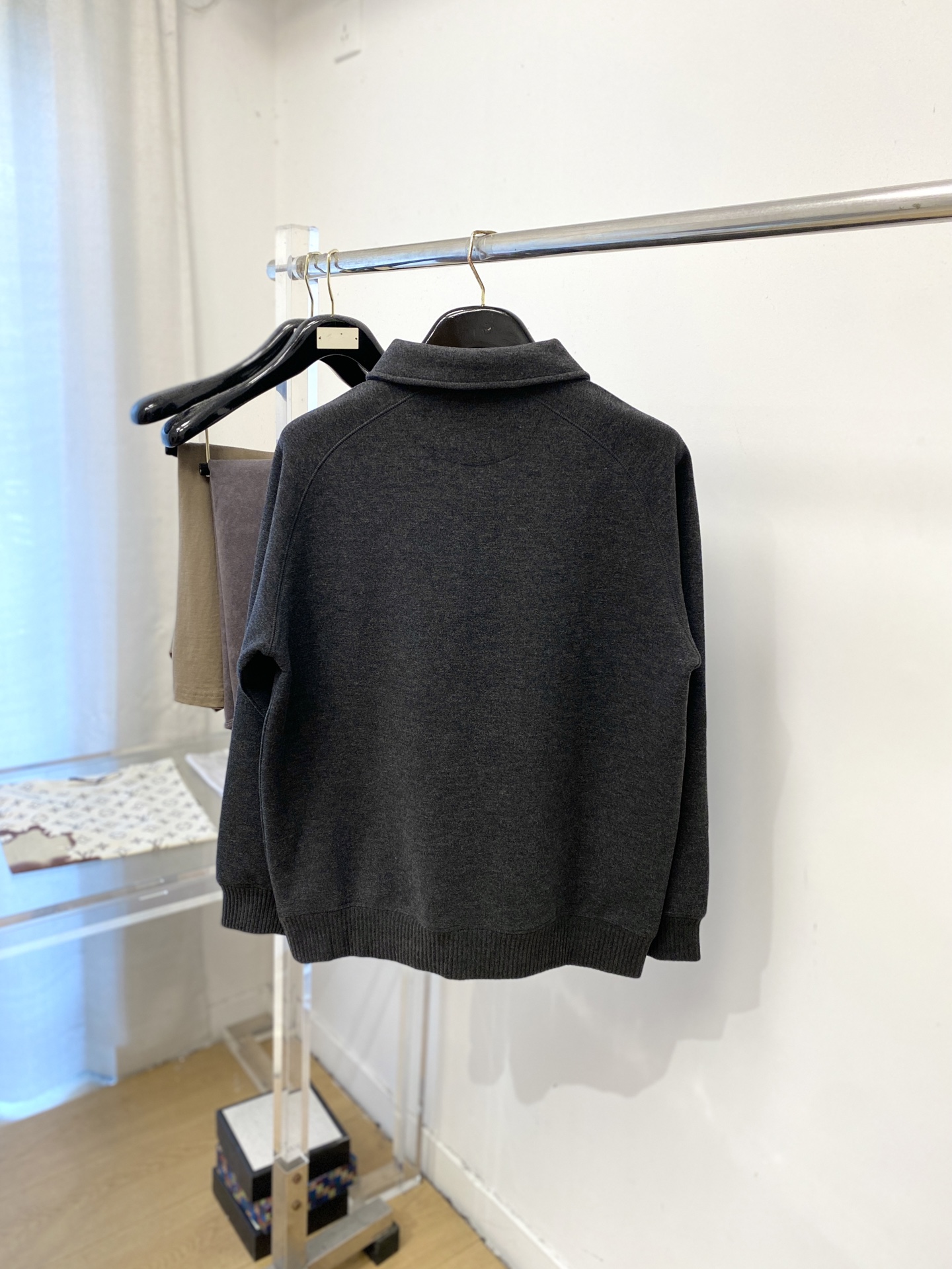 Brunello Cucinelli、2026新品长袖卫衣，时尚帅气，简约百搭款，胸前精致刺绣图案logo，定制原版面料