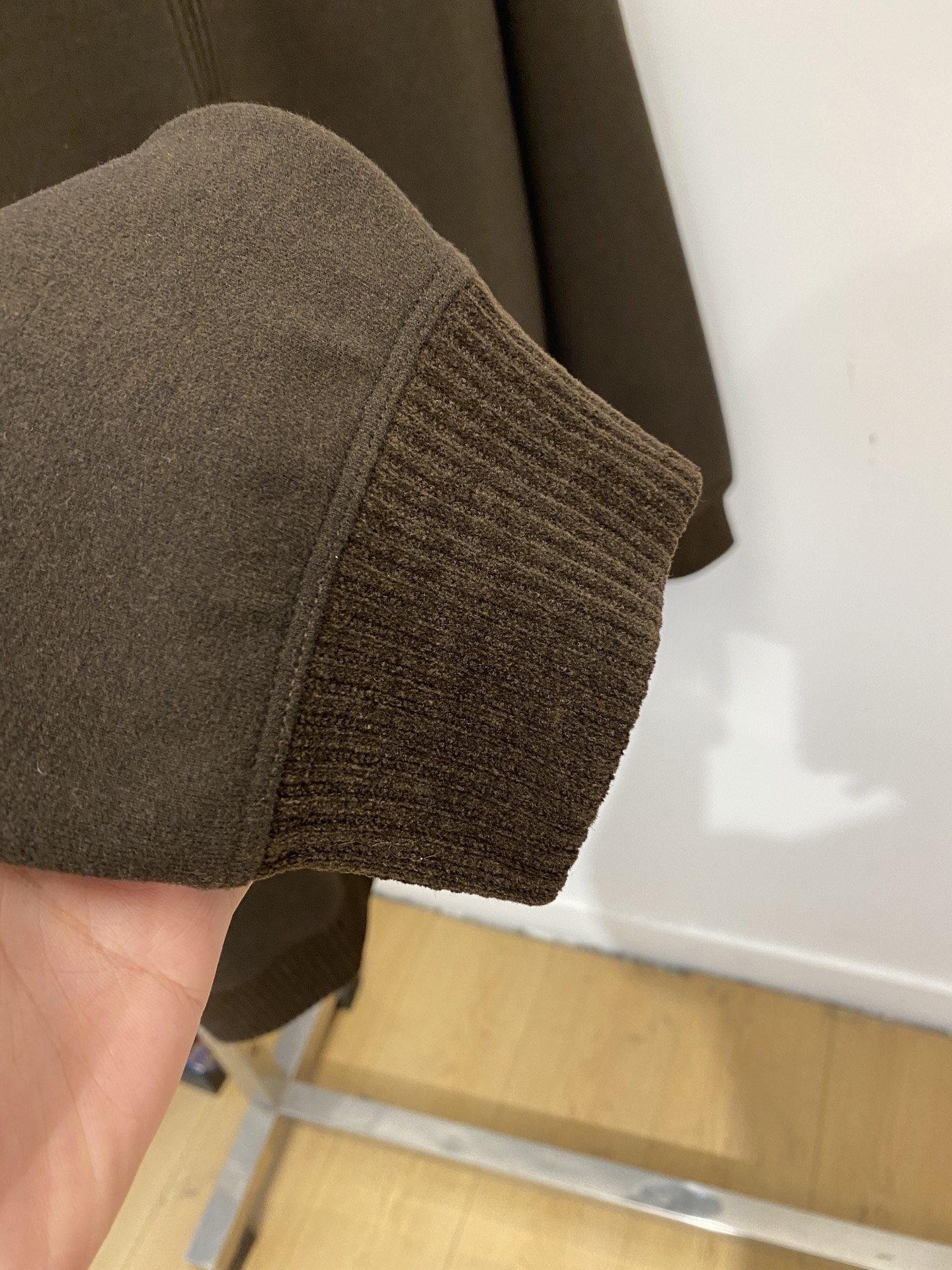 Brunello Cucinelli、2026新品长袖卫衣，时尚帅气，简约百搭款，胸前精致刺绣图案logo，定制原版面料