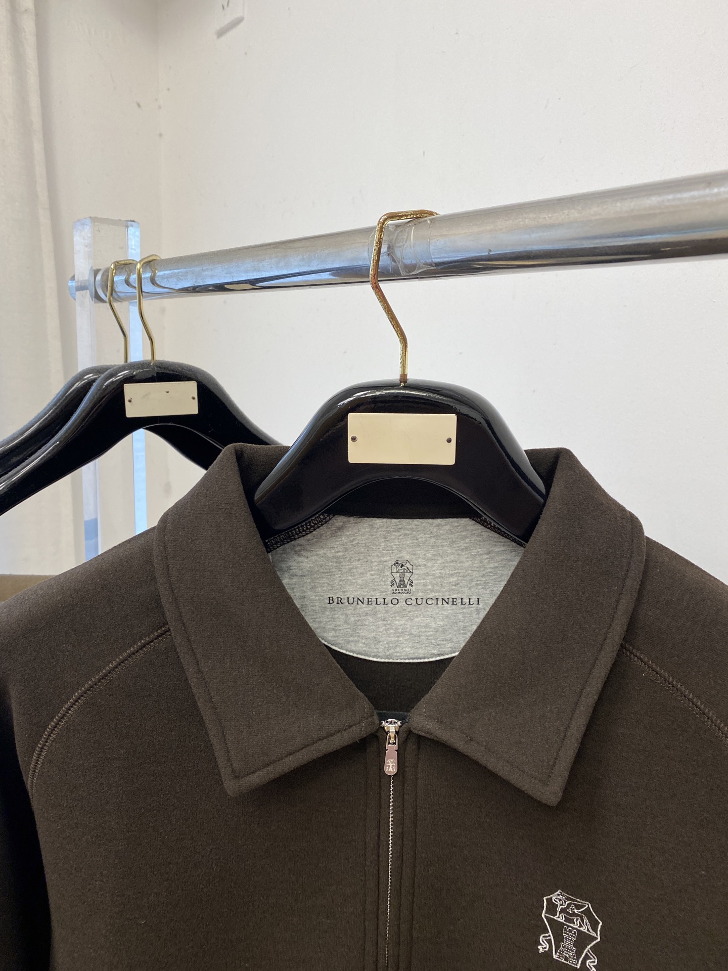Brunello Cucinelli、2026新品长袖卫衣，时尚帅气，简约百搭款，胸前精致刺绣图案logo，定制原版面料