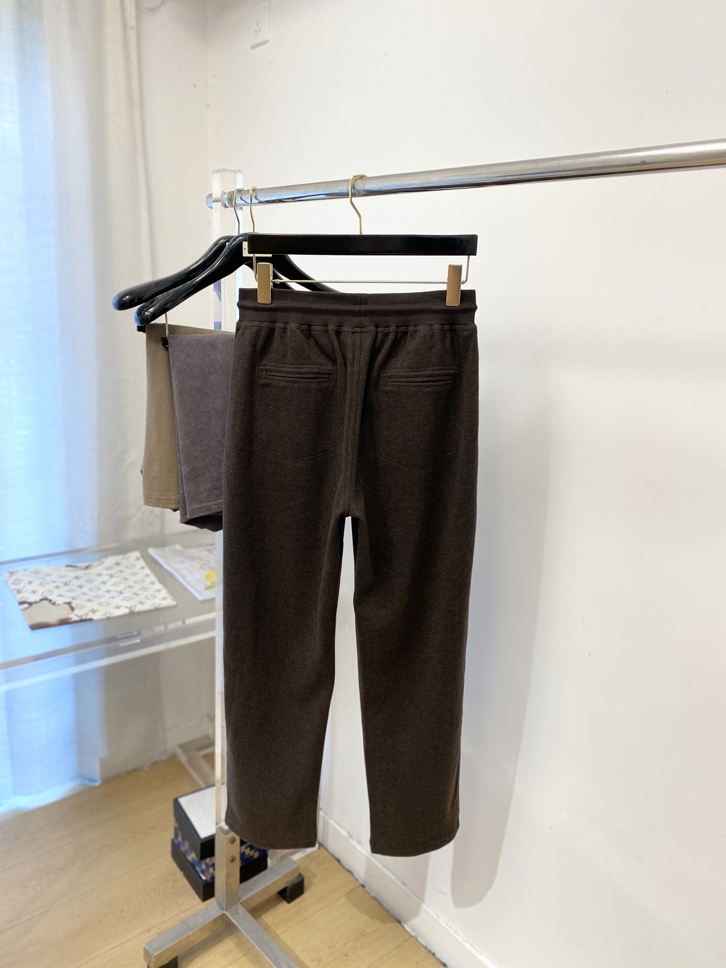 Brunello Cucinelli、2026爆款休闲裤 高弹显瘦必爆简约百搭爆款，做工精细，每一针都看得到用心，超多明
