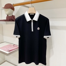 蒙口、2026新品短袖T恤,帅气时尚,胸前刺绣装饰图案logo,简约百搭款。面料棉 不仅挺括,保持潮流的廓形,又穿着舒适 蒙口、2026新品短袖T恤,帅气时尚,胸前刺绣装饰图案logo,简约百搭款。面料棉 不仅挺括,保持潮流的廓形,又穿着舒适