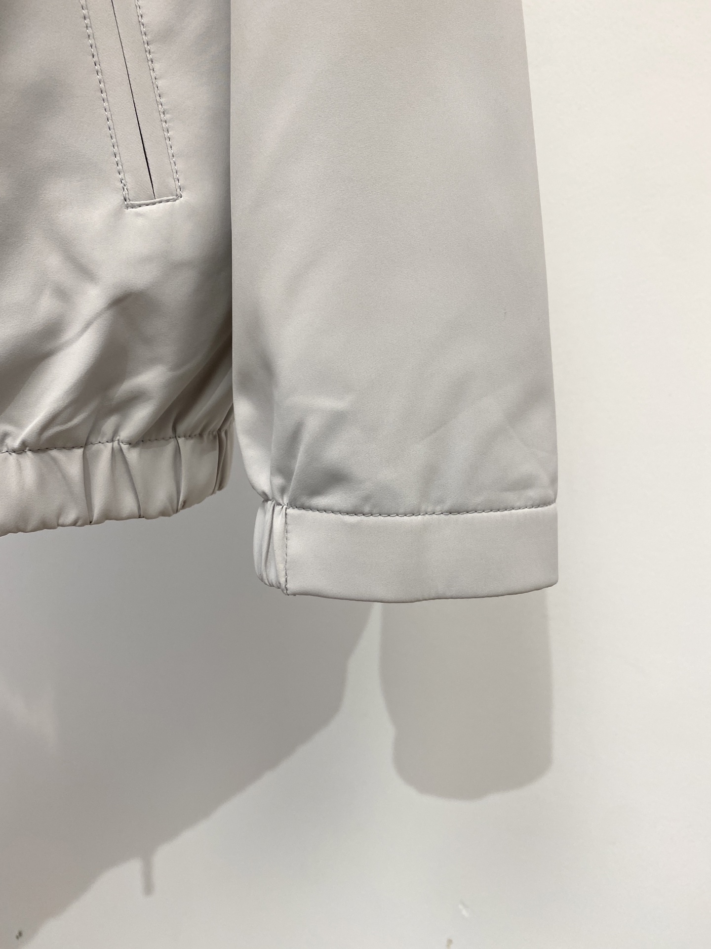 Brunello Cucinelli、2026新品双面穿夹克外套，时尚帅气，简约百搭款，原版五金辅料logo，定制原版面