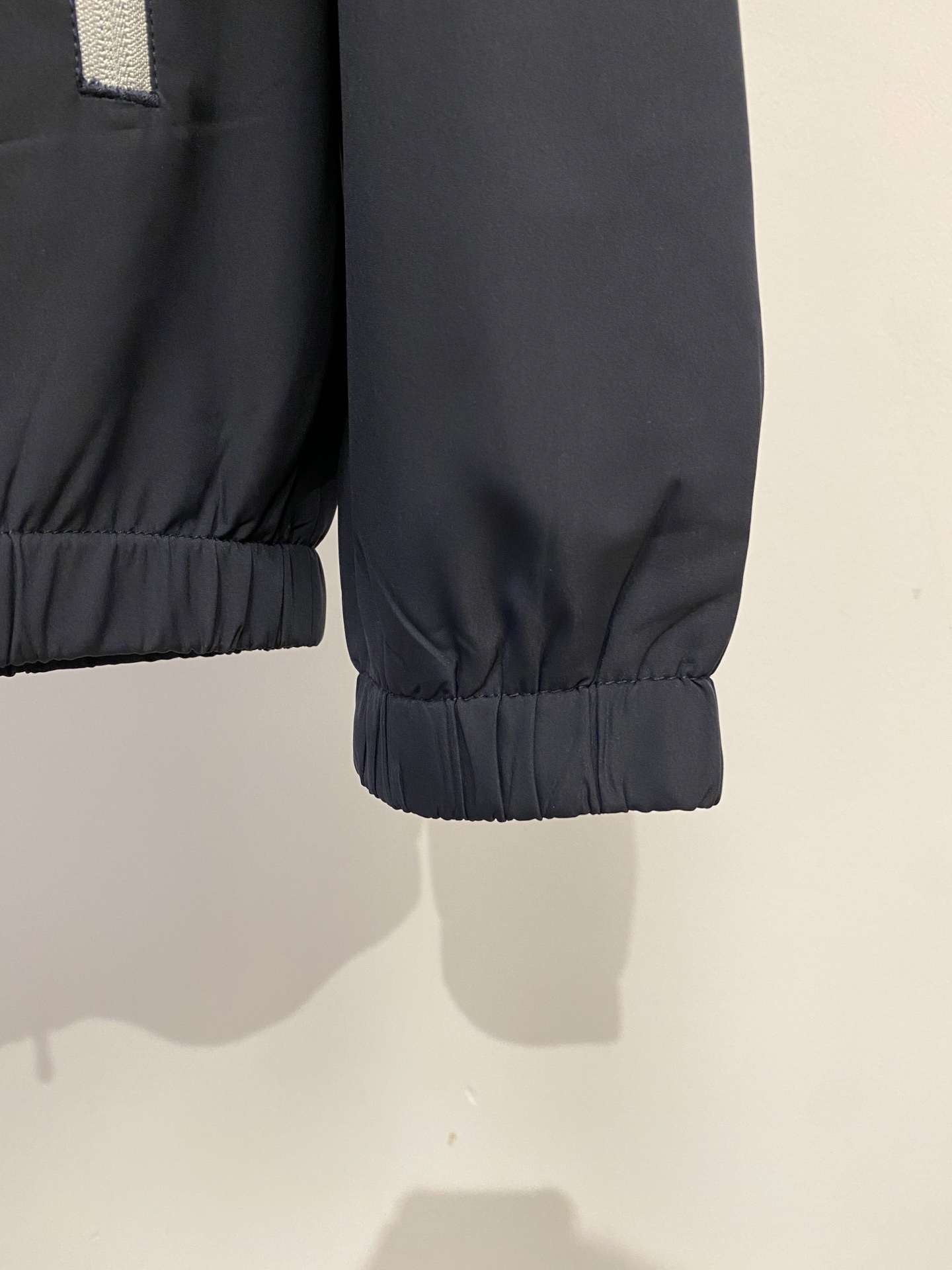 Brunello Cucinelli、2026新品夹克外套，时尚帅气，简约百搭款，原版五金辅料logo，定制原版面料，不
