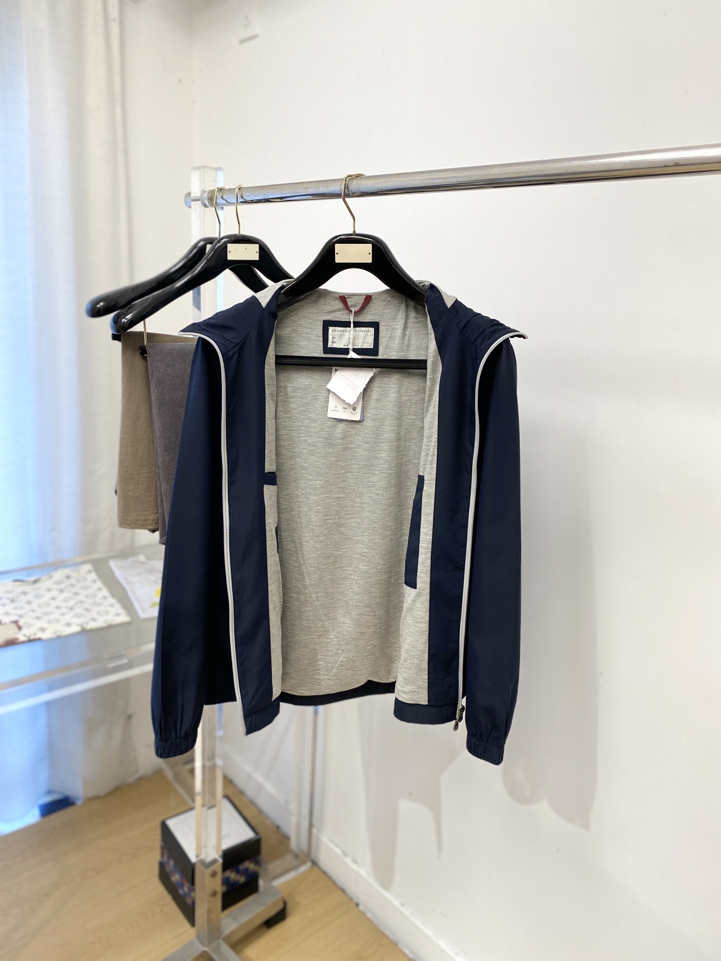 Brunello Cucinelli、2026新品夹克外套，时尚帅气，简约百搭款，原版五金辅料logo，定制原版面料，不