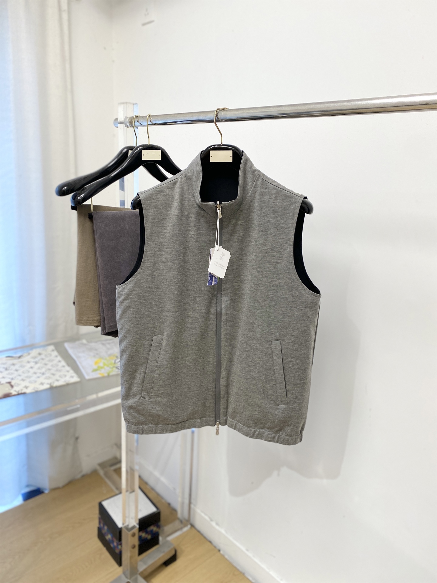 ￼ Brunello Cucinelli、2026新品双面穿夹克马甲外套，时尚帅气，简约百搭款，原版五金辅料logo，定