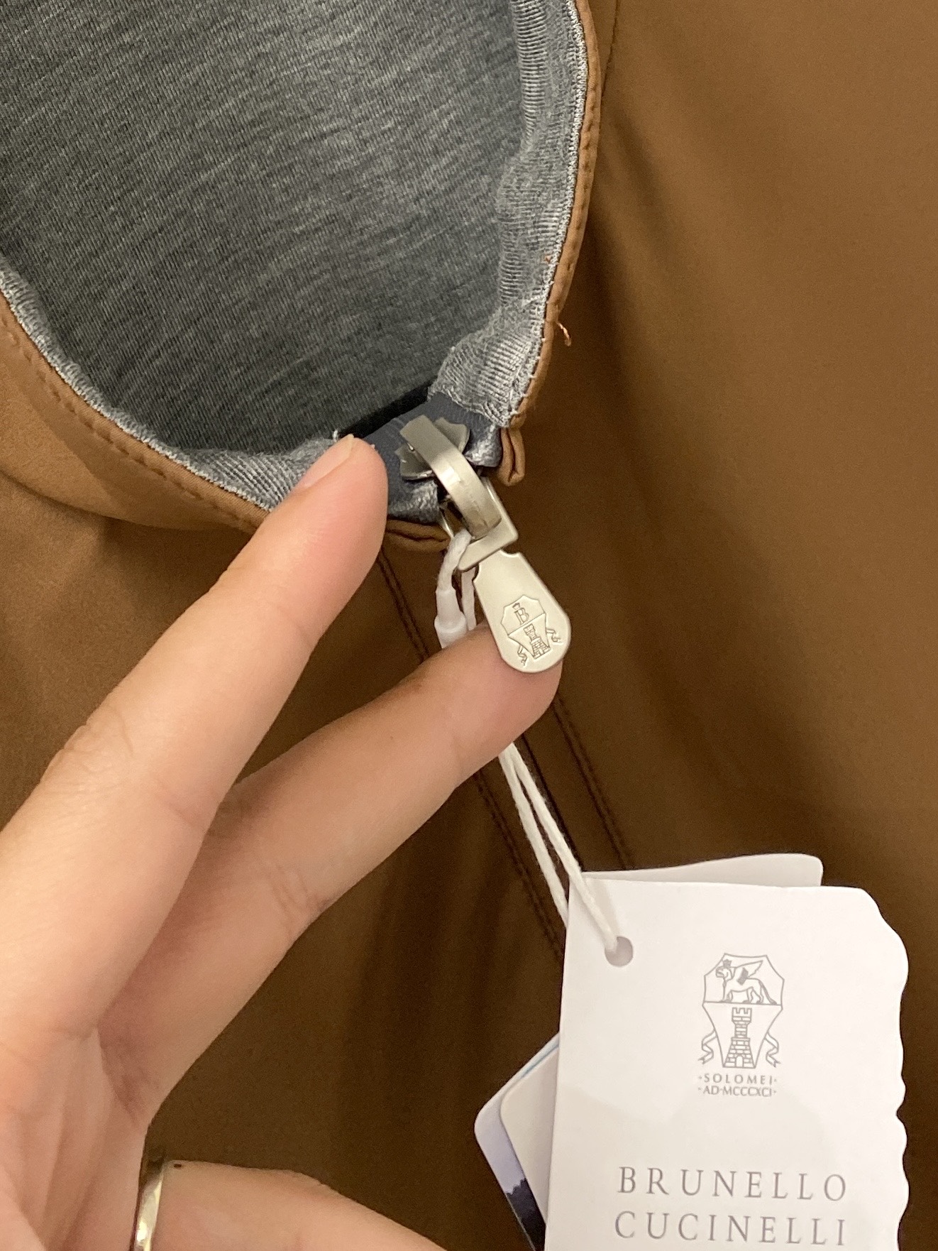 Brunello Cucinelli、2026新品双面穿夹克马甲外套，时尚帅气，简约百搭款，原版五金辅料logo，定制原