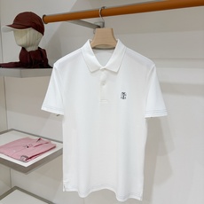 Brunello Cucinelli、2026新品短袖T恤,帅气时尚,胸前精致刺绣图案logo,简约百搭款。面料棉 不仅 Brunello Cucinelli、2026新品短袖T恤,帅气时尚,胸前精致刺绣图案logo,简约百搭款。面料棉 不仅