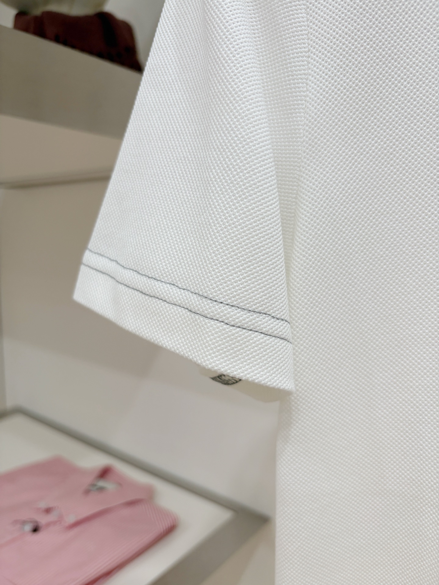 Brunello Cucinelli、2026新品短袖T恤，帅气时尚，胸前精致刺绣图案logo，简约百搭款。面料棉 不仅
