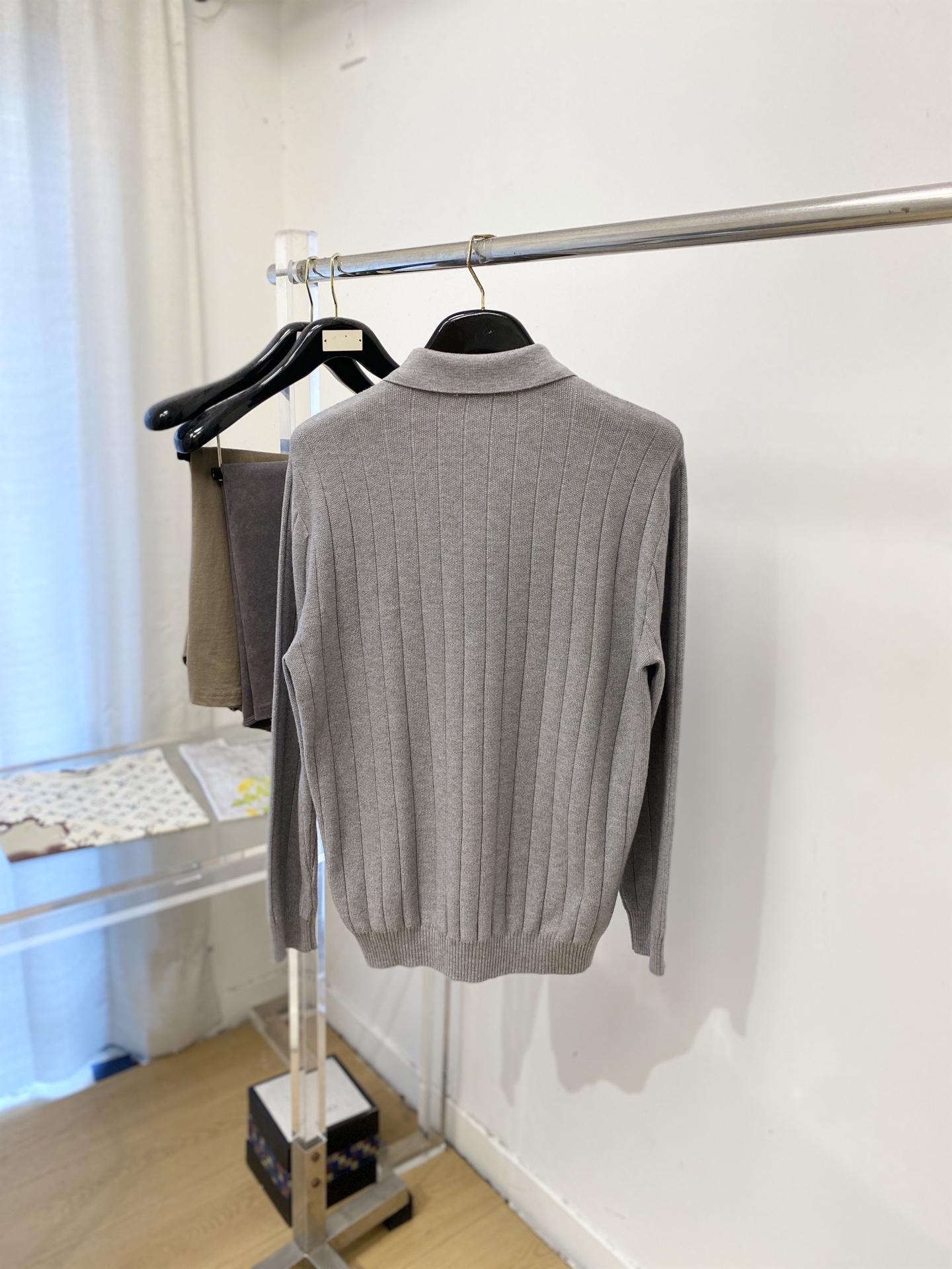 Loro piana、2026新品羊毛衣 具有手感细腻柔软，可直接与肌肤接触，让暖心的纱线变化出细腻的质感，顶级工艺极具