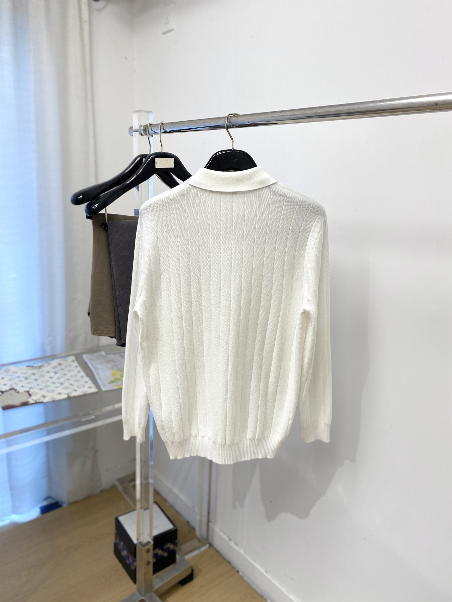 Loro piana、2026新品羊毛衣 具有手感细腻柔软，可直接与肌肤接触，让暖心的纱线变化出细腻的质感，顶级工艺极具