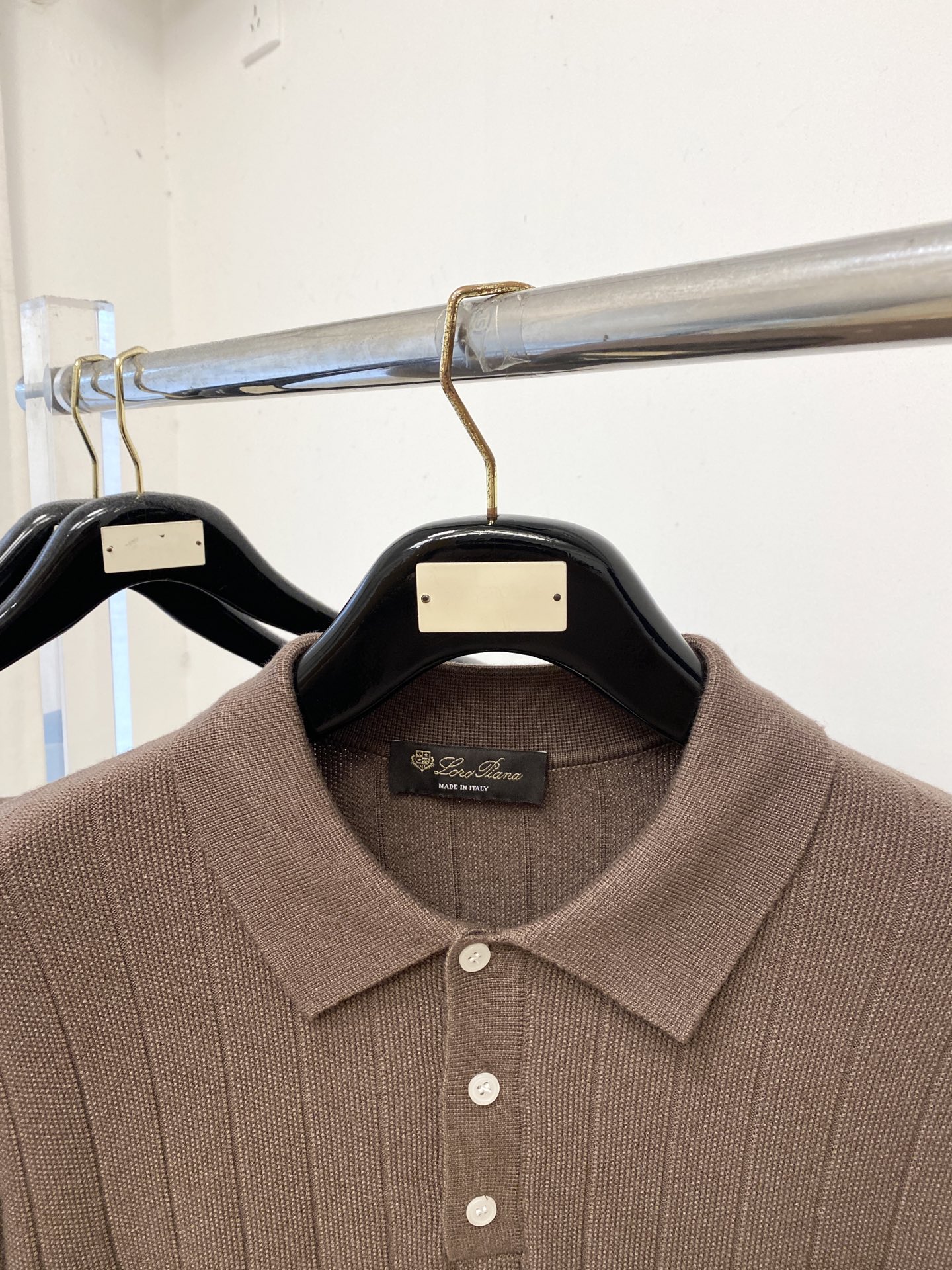 Loro piana、2026新品羊毛衣 具有手感细腻柔软，可直接与肌肤接触，让暖心的纱线变化出细腻的质感，顶级工艺极具