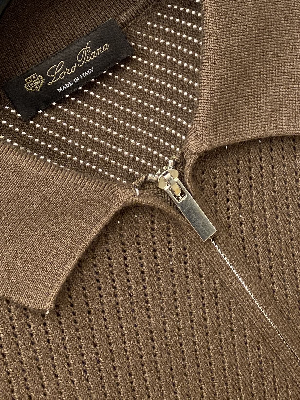 Loro piana、2026新品羊毛衣外套 具有手感细腻柔软，可直接与肌肤接触，让暖心的纱线变化出细腻的质感，顶级工艺