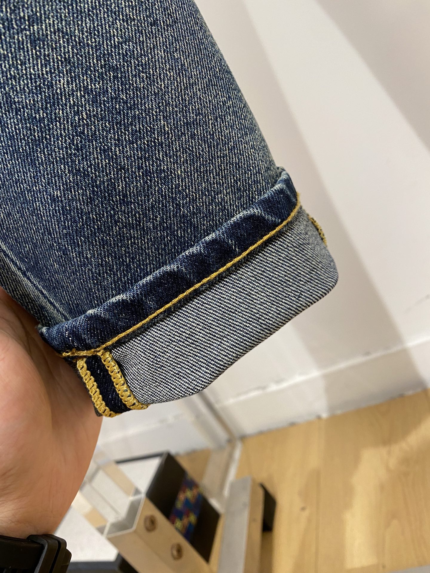 LV、2026最新品，专柜同步有售，原单狠货，水洗休闲牛仔裤，进口原版水洗弹力面料，舒适有弹性，原版五金辅料装饰logo