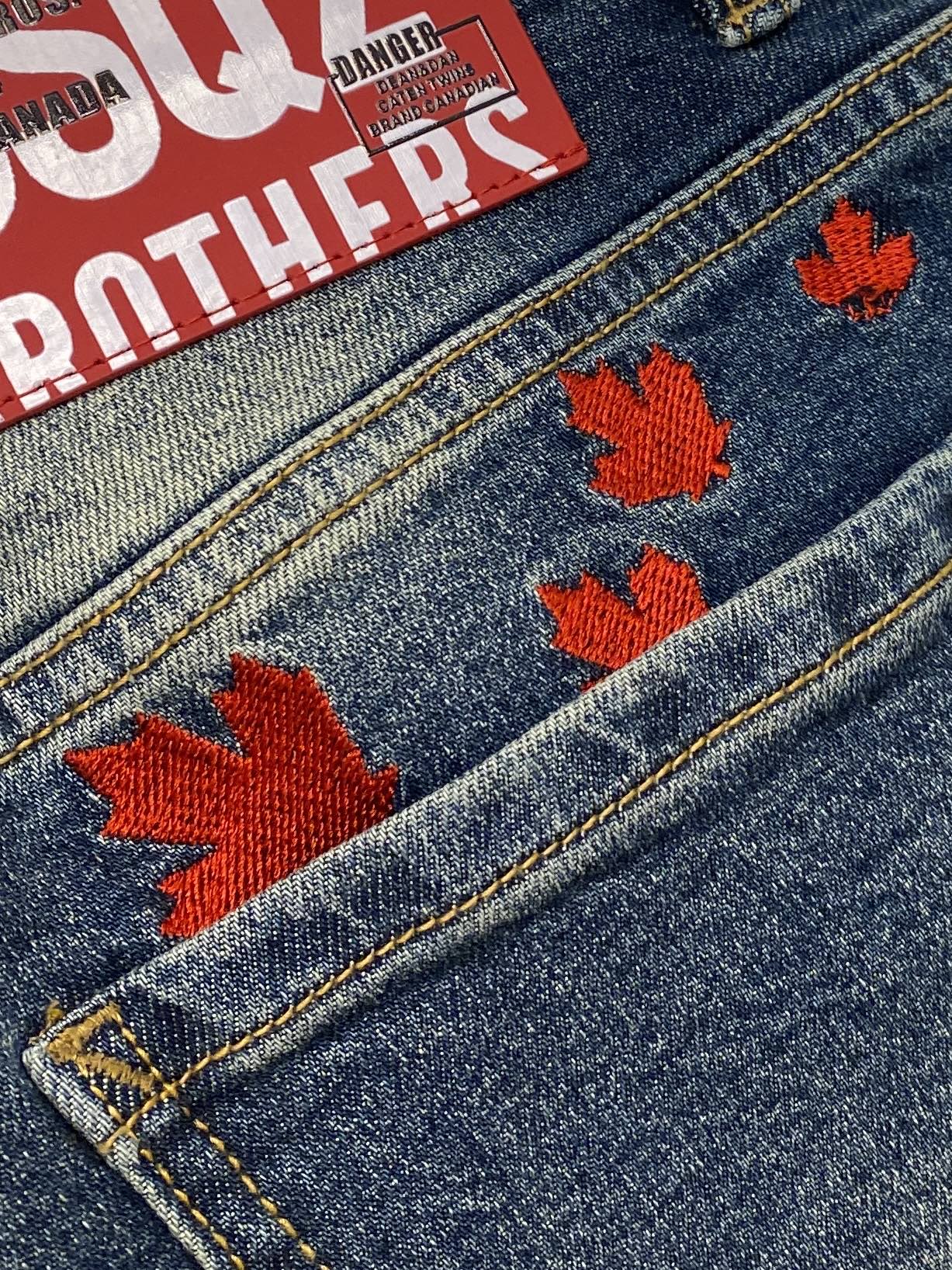 DSQUARED2、2026最新品，专柜同步有售，原单狠货，水洗休闲牛仔裤，进口原版水洗弹力面料，舒适有弹性，原版五金辅