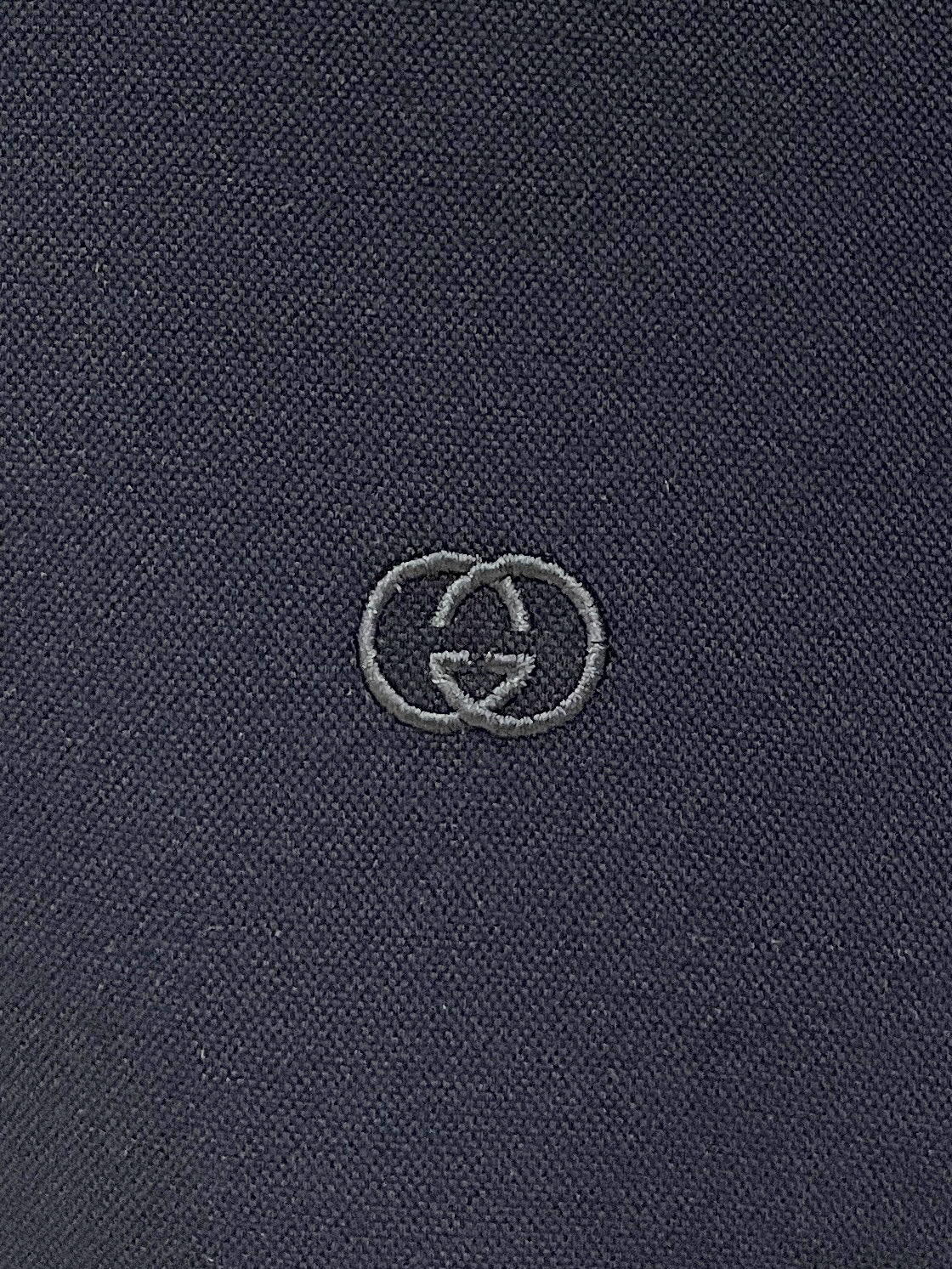 古奇、2026新品短袖T恤，帅气时尚，胸前精致刺绣字母logo，简约百搭款。面料棉 不仅挺括，保持潮流的廓形，又穿着舒适