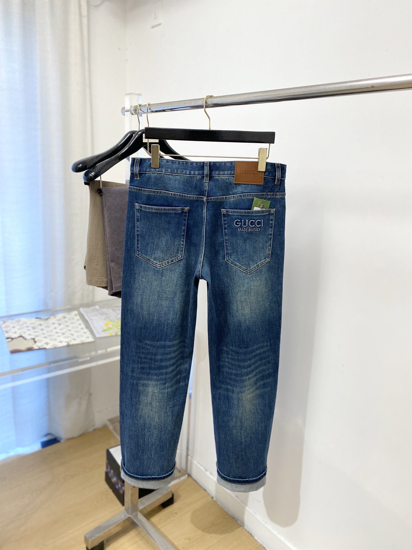 古奇、2026最新品，专柜同步有售，原单狠货，水洗休闲牛仔裤，进口原版水洗弹力面料，舒适有弹性，原版五金辅料装饰logo