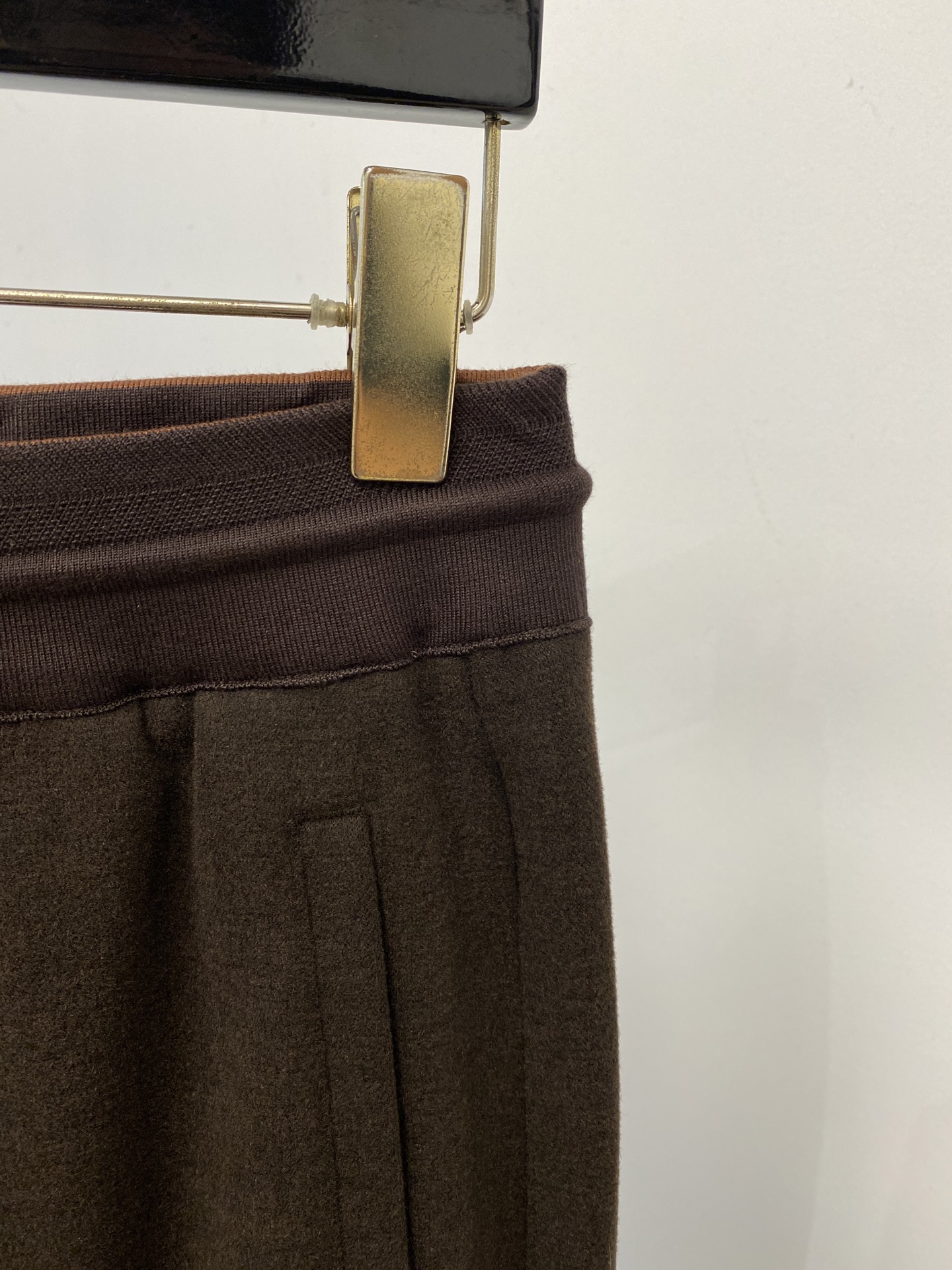 Loro Piana、2026爆款休闲裤 高弹显瘦必爆简约百搭爆款，做工精细，每一针都看得到用心，超多明星网红最爱 拉长