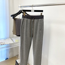 Loro Piana、2026爆款休闲裤 高弹显瘦必爆简约百搭爆款,做工精细,每一针都看得到用心,超多明星网红最爱 拉长 Loro Piana、2026爆款休闲裤 高弹显瘦必爆简约百搭爆款,做工精细,每一针都看得到用心,超多明星网红最爱 拉长