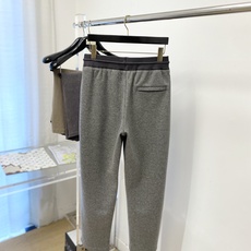 Loro Piana、2026爆款休闲裤 高弹显瘦必爆简约百搭爆款,做工精细,每一针都看得到用心,超多明星网红最爱 拉长 Loro Piana、2026爆款休闲裤 高弹显瘦必爆简约百搭爆款,做工精细,每一针都看得到用心,超多明星网红最爱 拉长