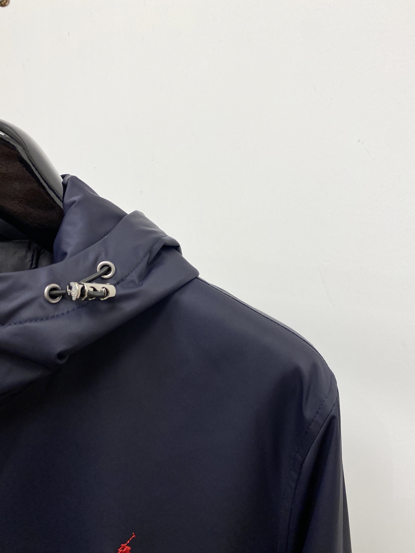 POLO、2026最新款男士轻薄羽绒夹克、面料柔软舒适 ．上身版型超赞 ．拉链．辅料都是客供 、进口面料，轻便舒适，保暖