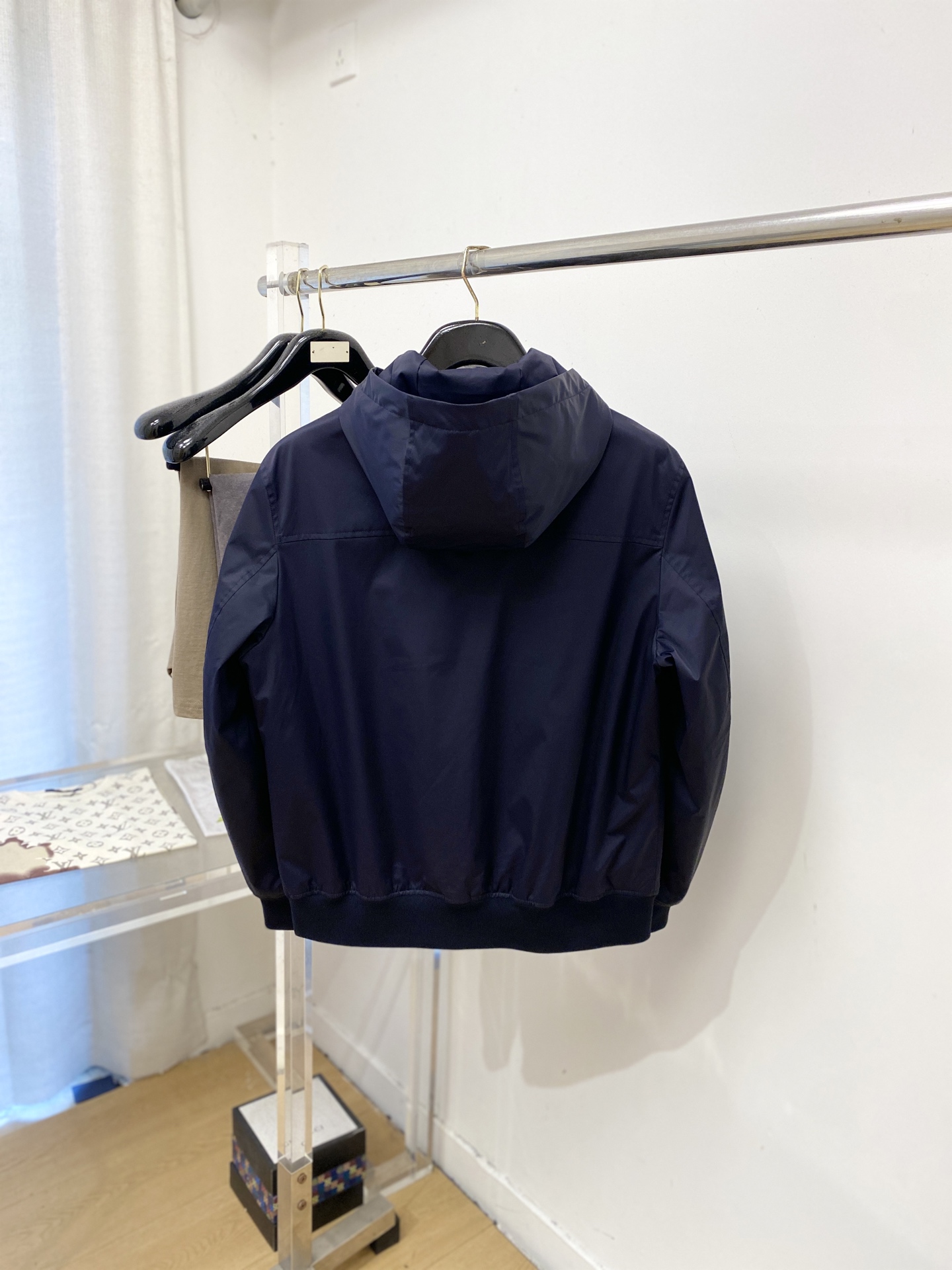 POLO、2026最新款男士轻薄羽绒夹克、面料柔软舒适 ．上身版型超赞 ．拉链．辅料都是客供 、进口面料，轻便舒适，保暖