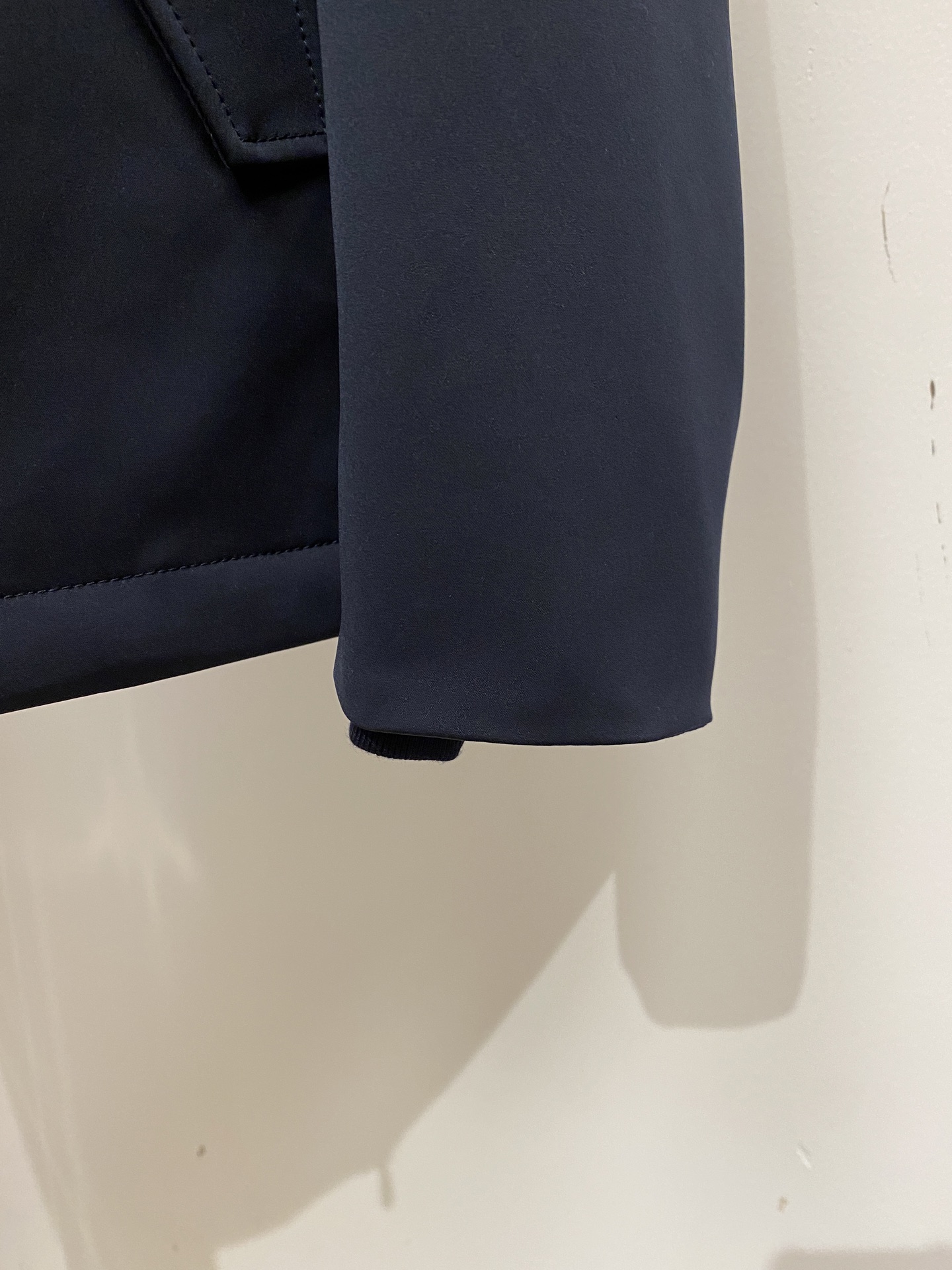 Brunello Cucinelli、2026最新款男士轻薄羽绒夹克、面料柔软舒适 ．上身版型超赞 ．拉链．辅料都是客供