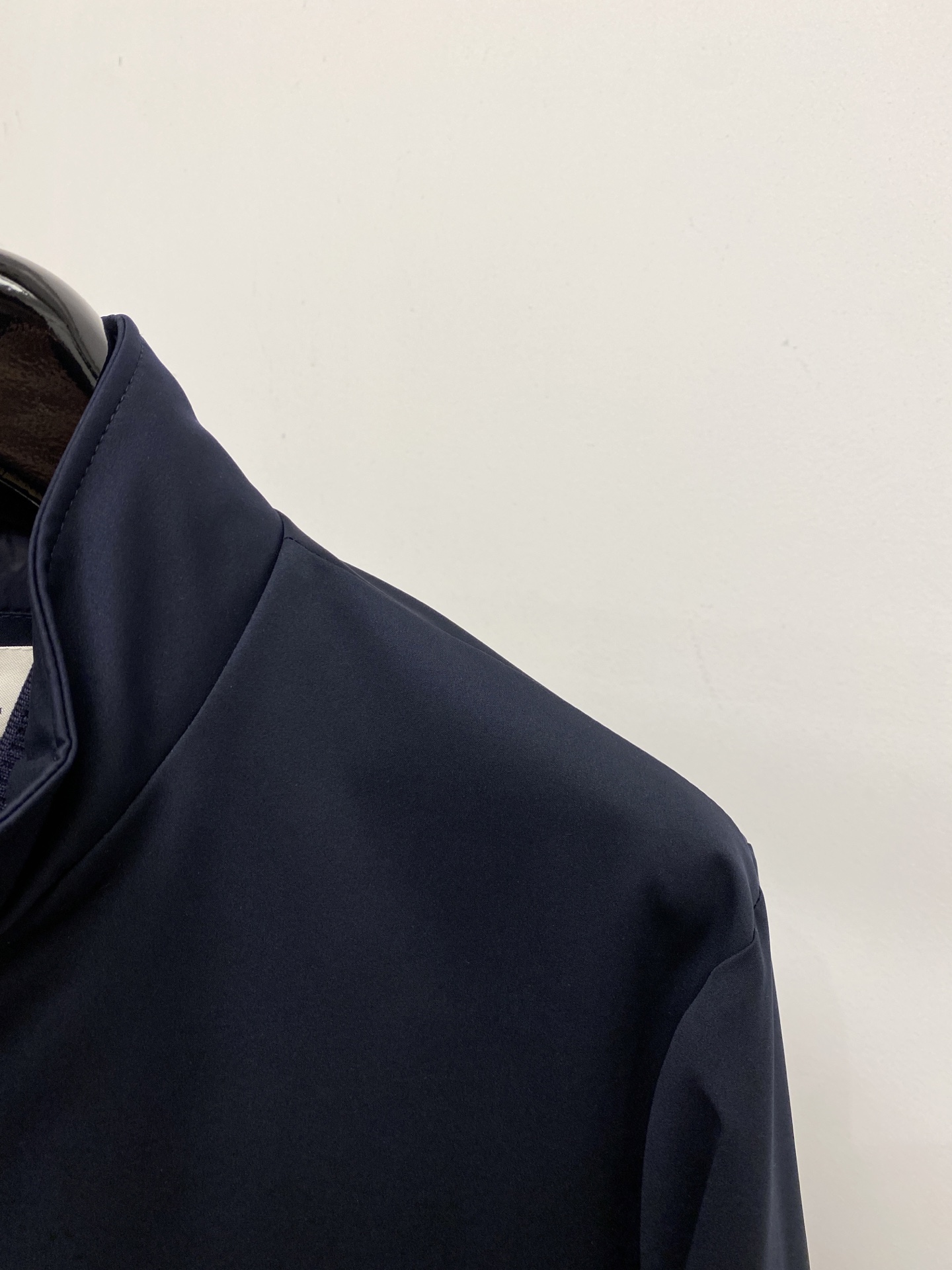 Brunello Cucinelli、2026最新款男士轻薄羽绒夹克、面料柔软舒适 ．上身版型超赞 ．拉链．辅料都是客供