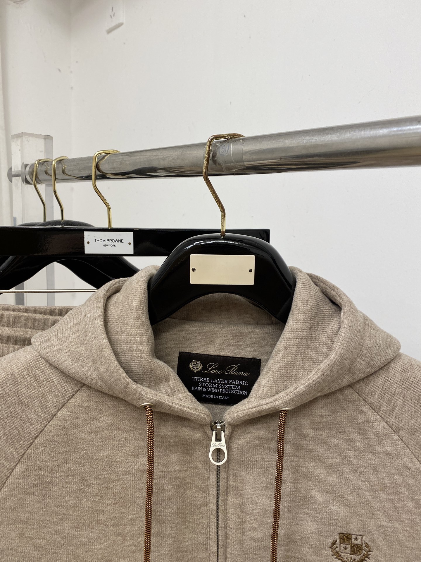 Loro Piana、2026最新品，时尚休闲套装，顶级原版面料打造，穿着舒适，吸湿性透气性都非常良好，色牢度超高！无论