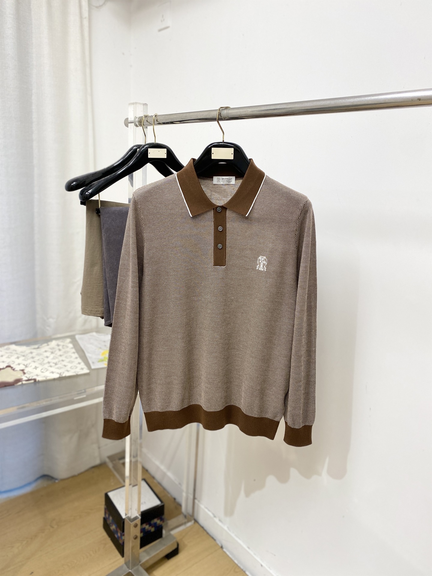 Brunello Cucinelli、2026新品针织长袖，时尚帅气，简约百搭款，胸前精致刺绣图案logo，定制原版面料